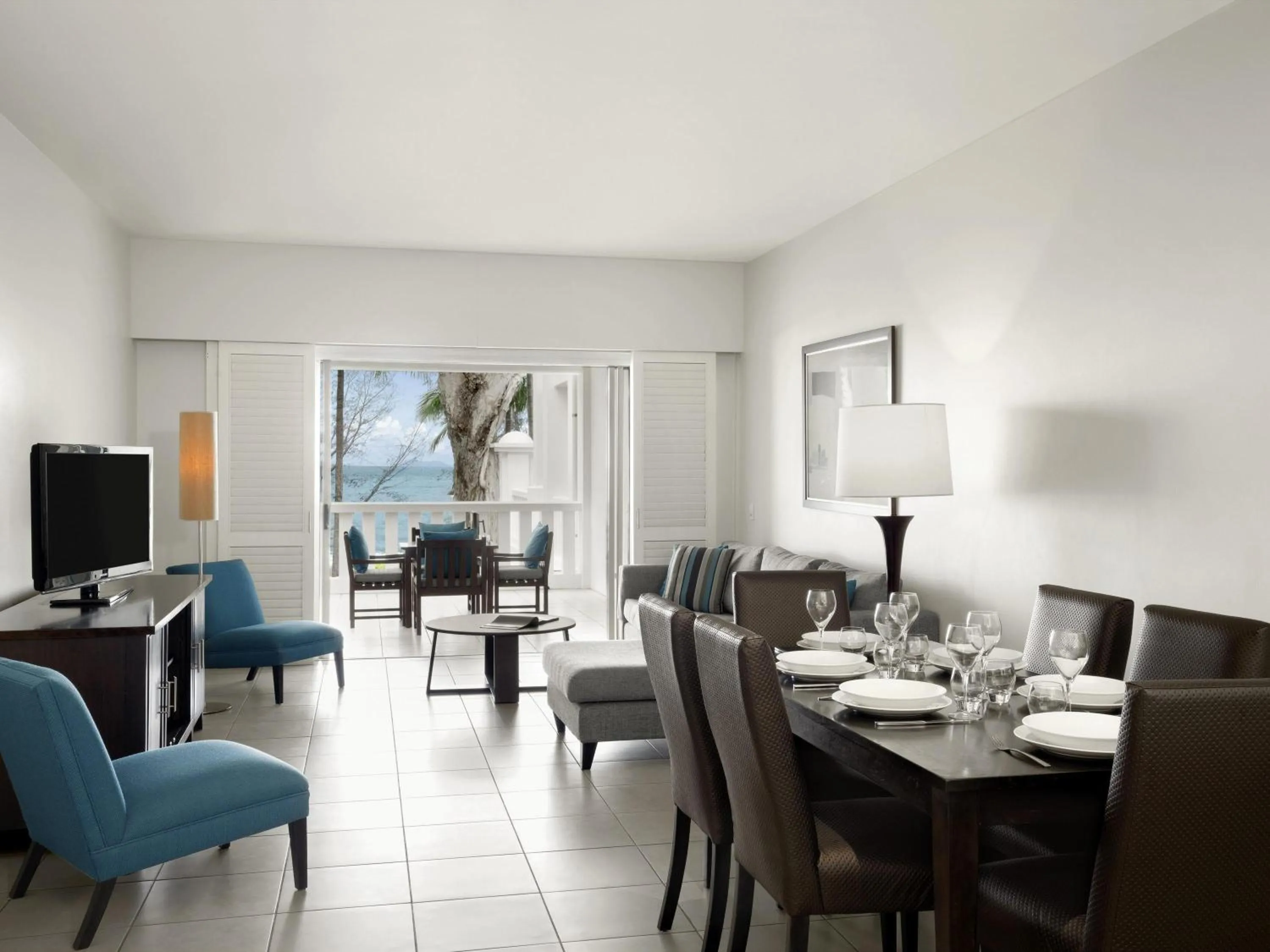 Bedroom in Peppers Beach Club & Spa