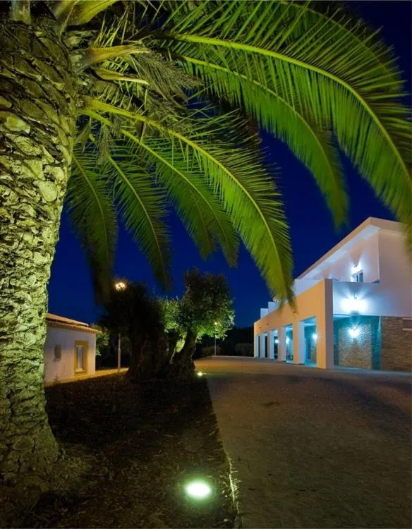 Facade/entrance, Property Building in Hotel Quinta Dos Bastos