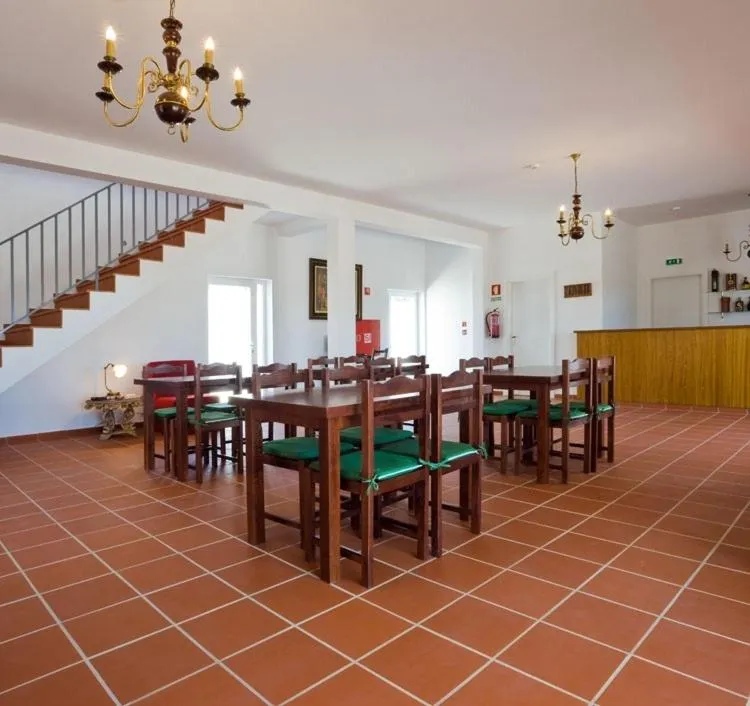 Lounge or bar, Restaurant/Places to Eat in Hotel Quinta Dos Bastos