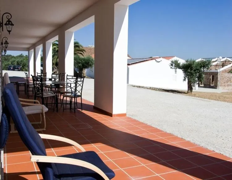 Facade/entrance in Hotel Quinta Dos Bastos