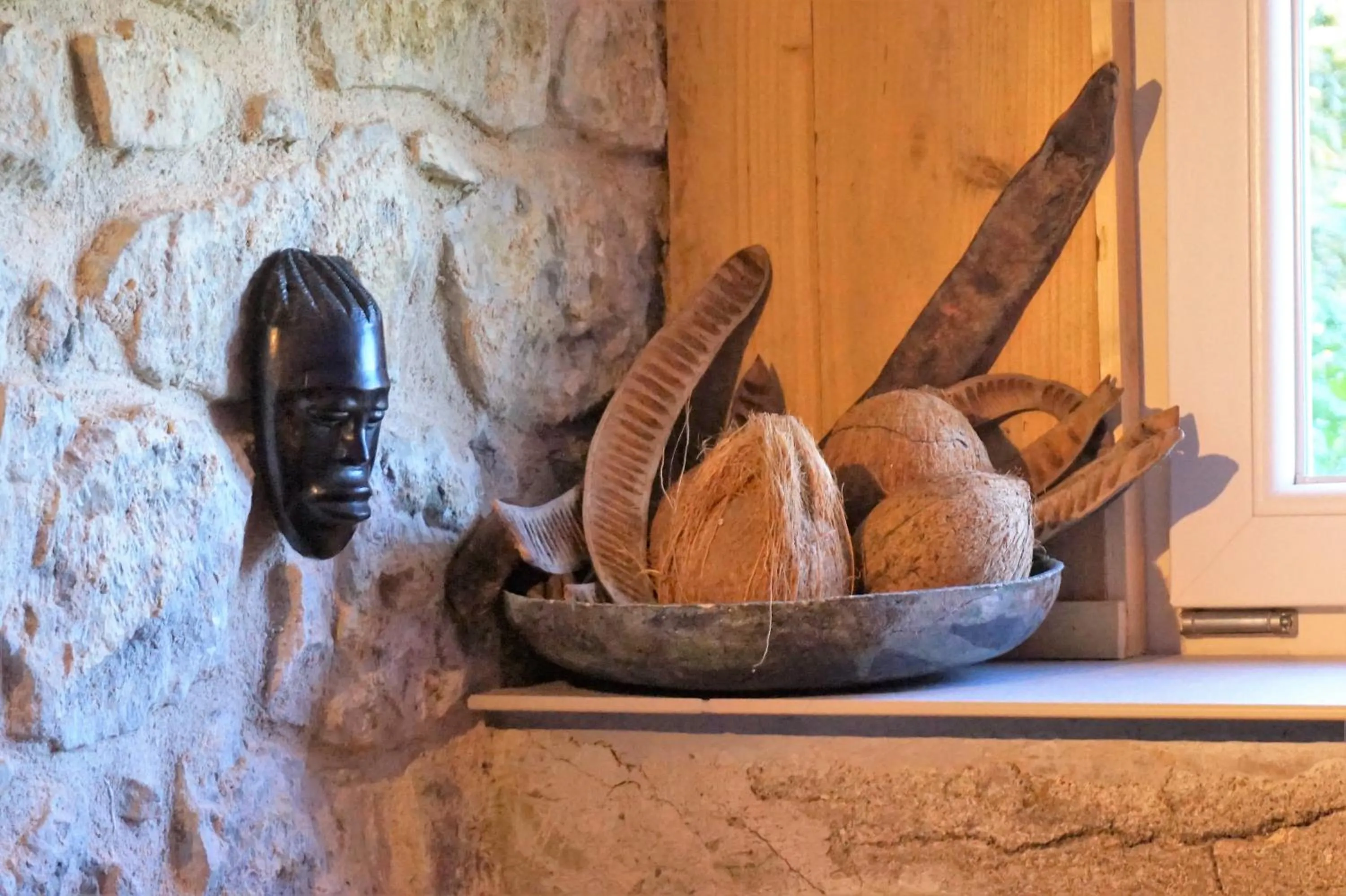 Decorative detail in Le Clos des Troubadours