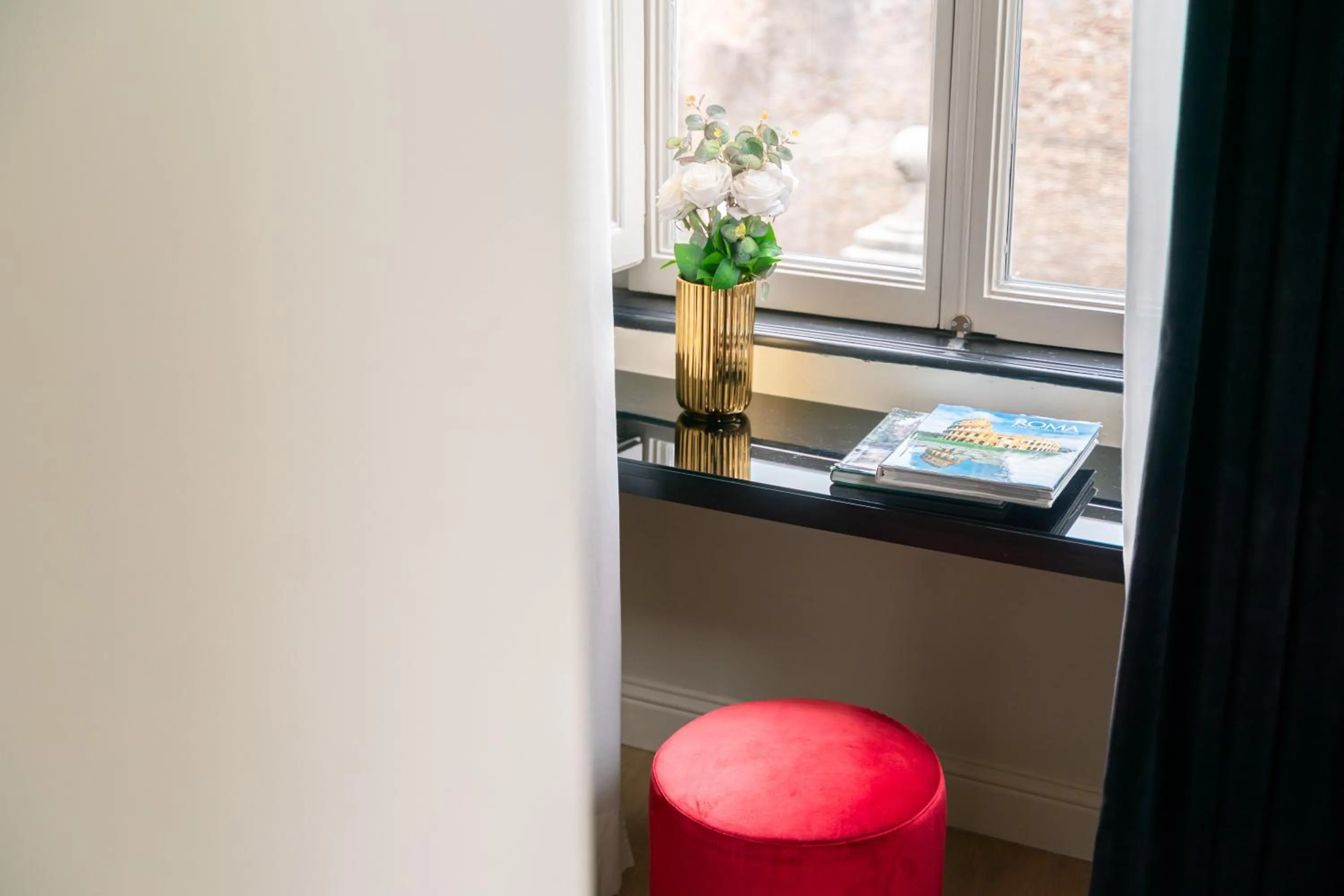 Decorative detail in Roma Luxus Hotel