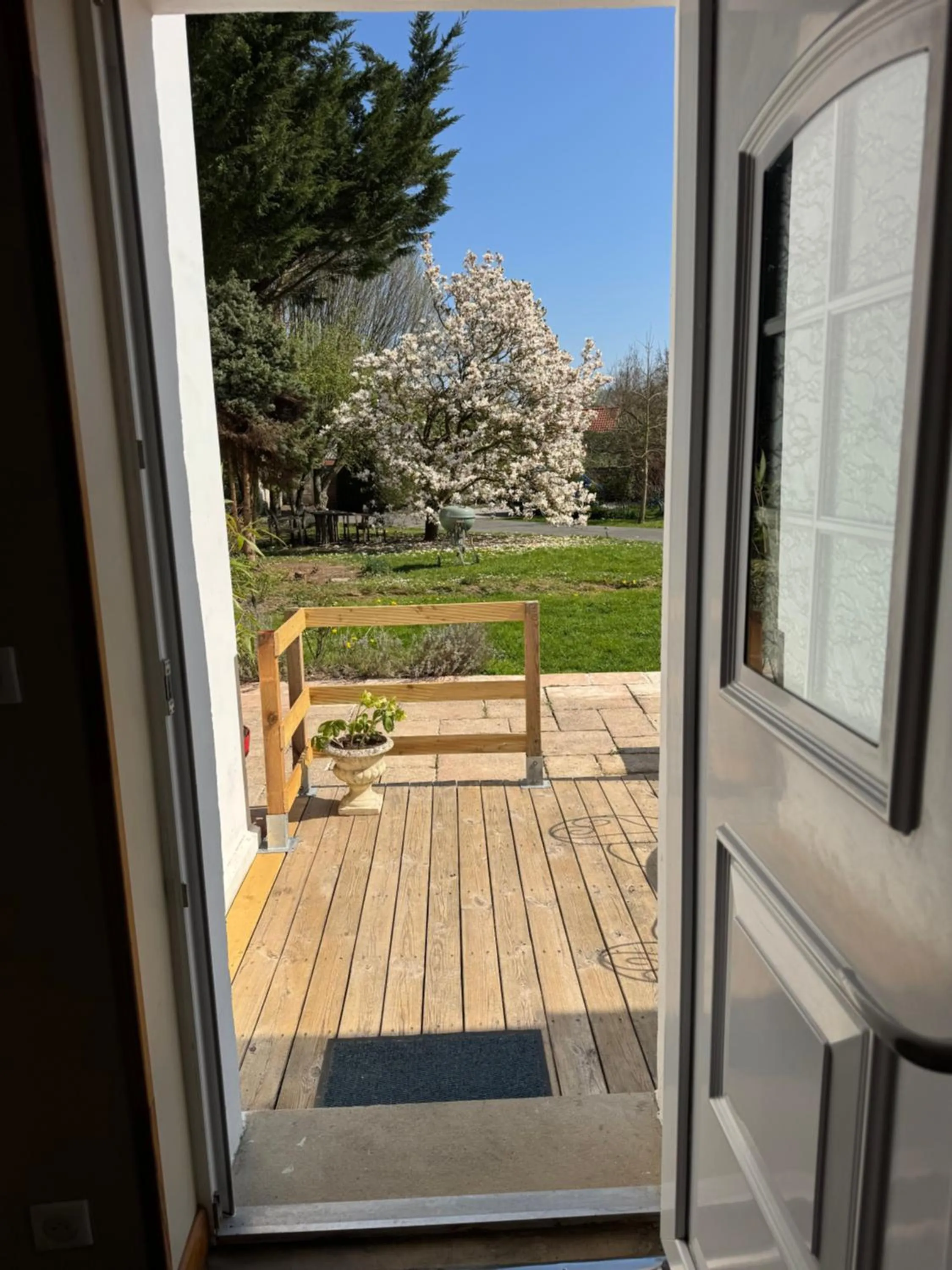 Garden view in Au Bois Dormant