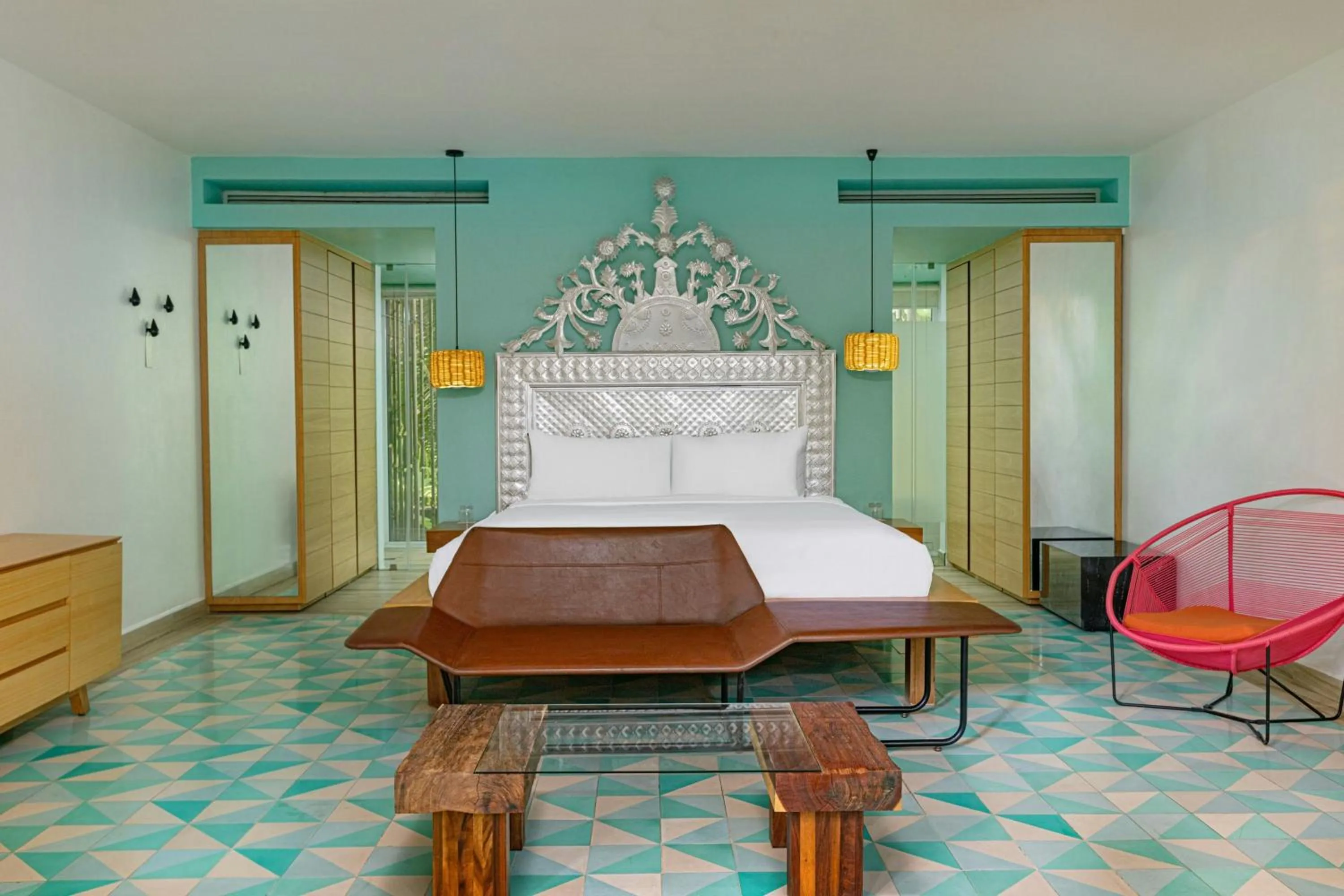 Photo of the whole room, Bed in W Punta de Mita