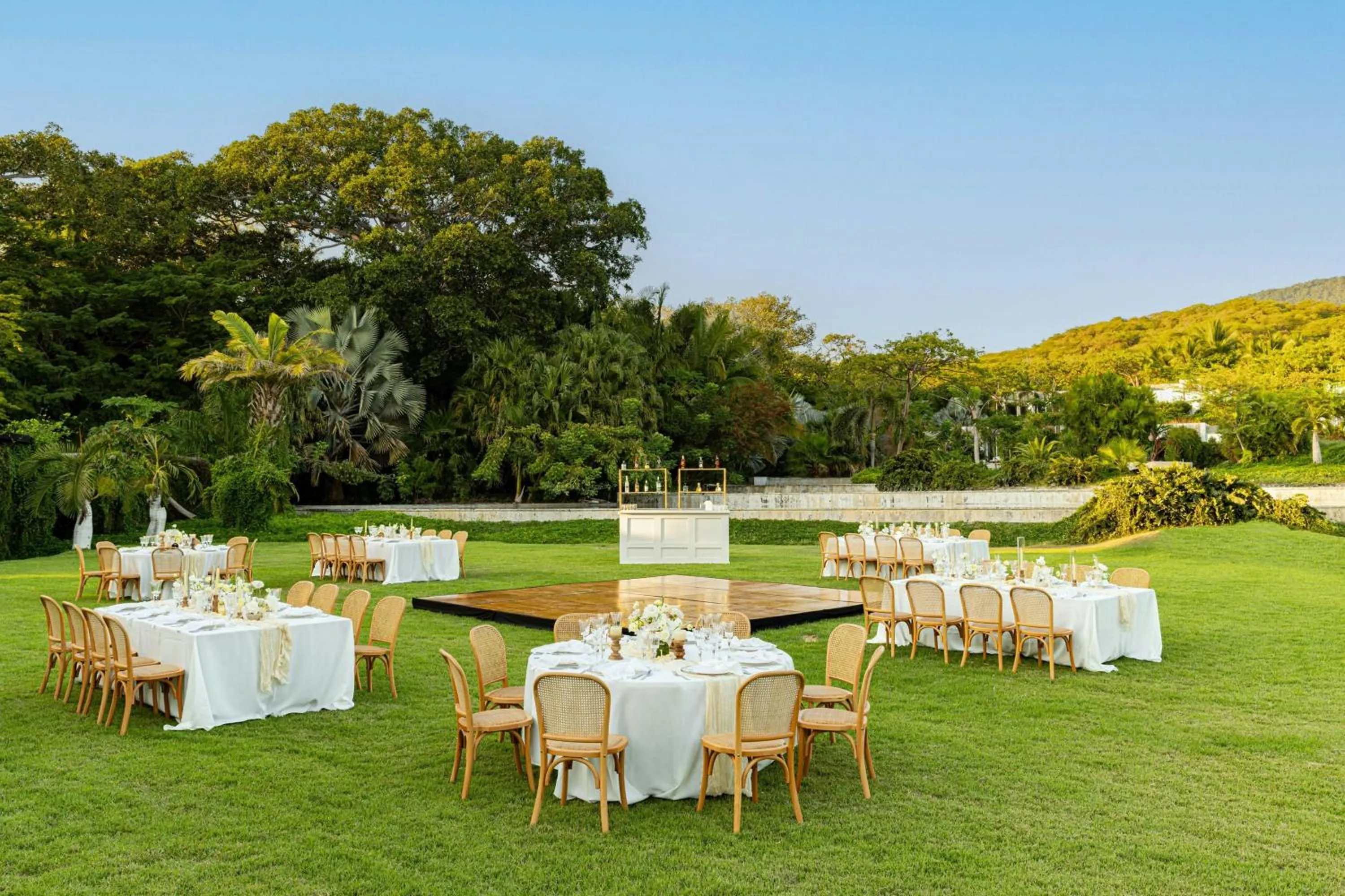 Banquet/Function facilities in W Punta de Mita