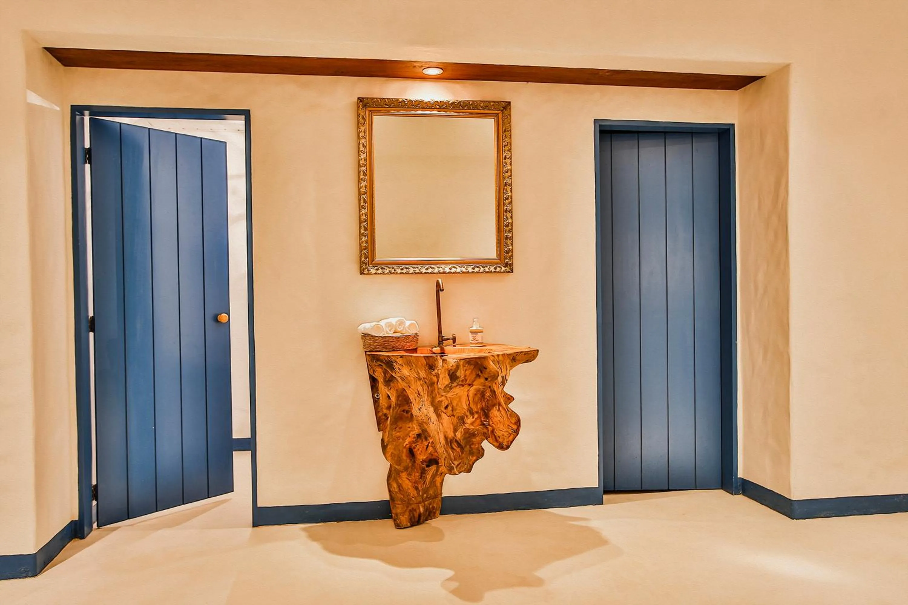 Decorative detail in Pousada Xuê