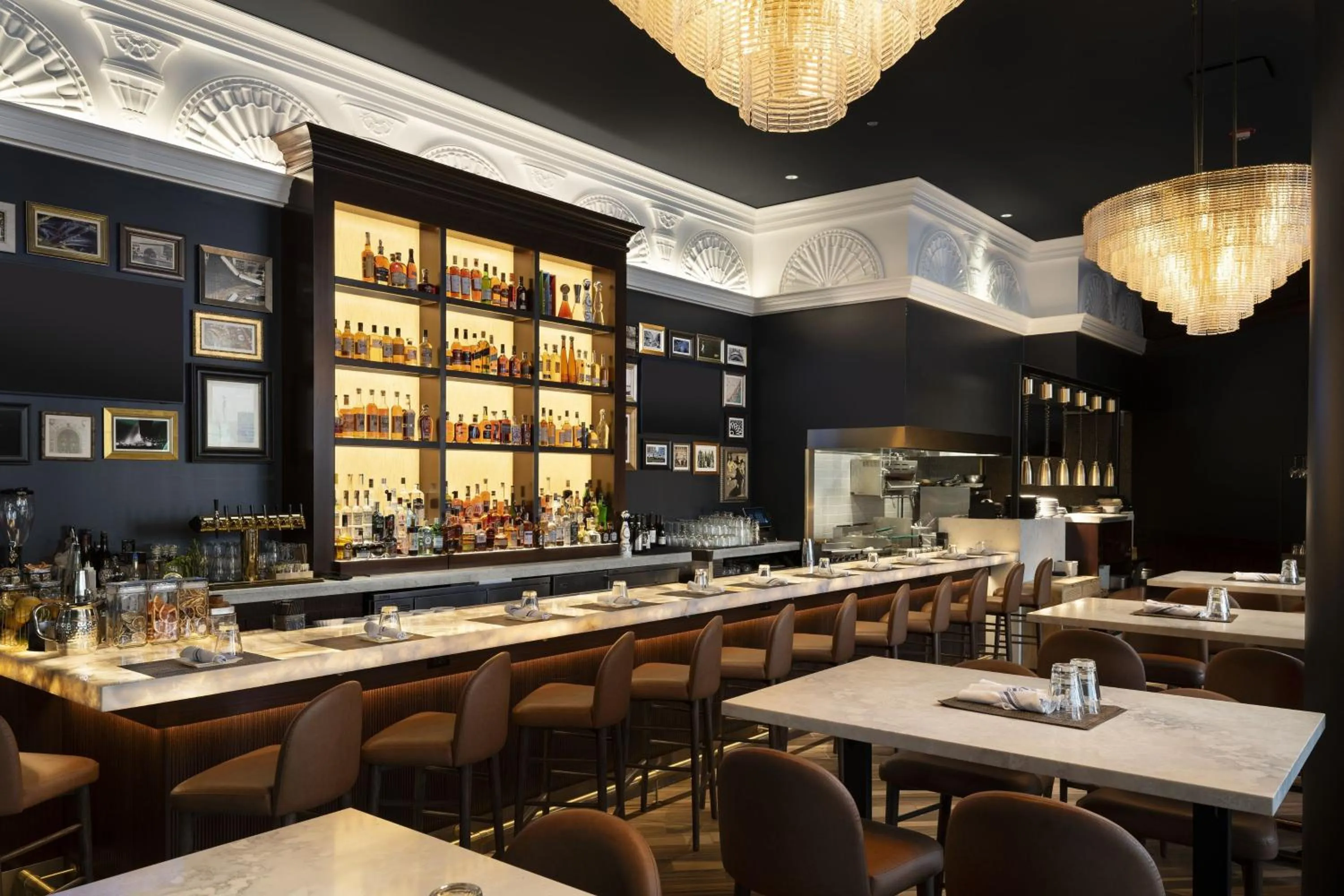 Lounge or bar in Conrad Chicago