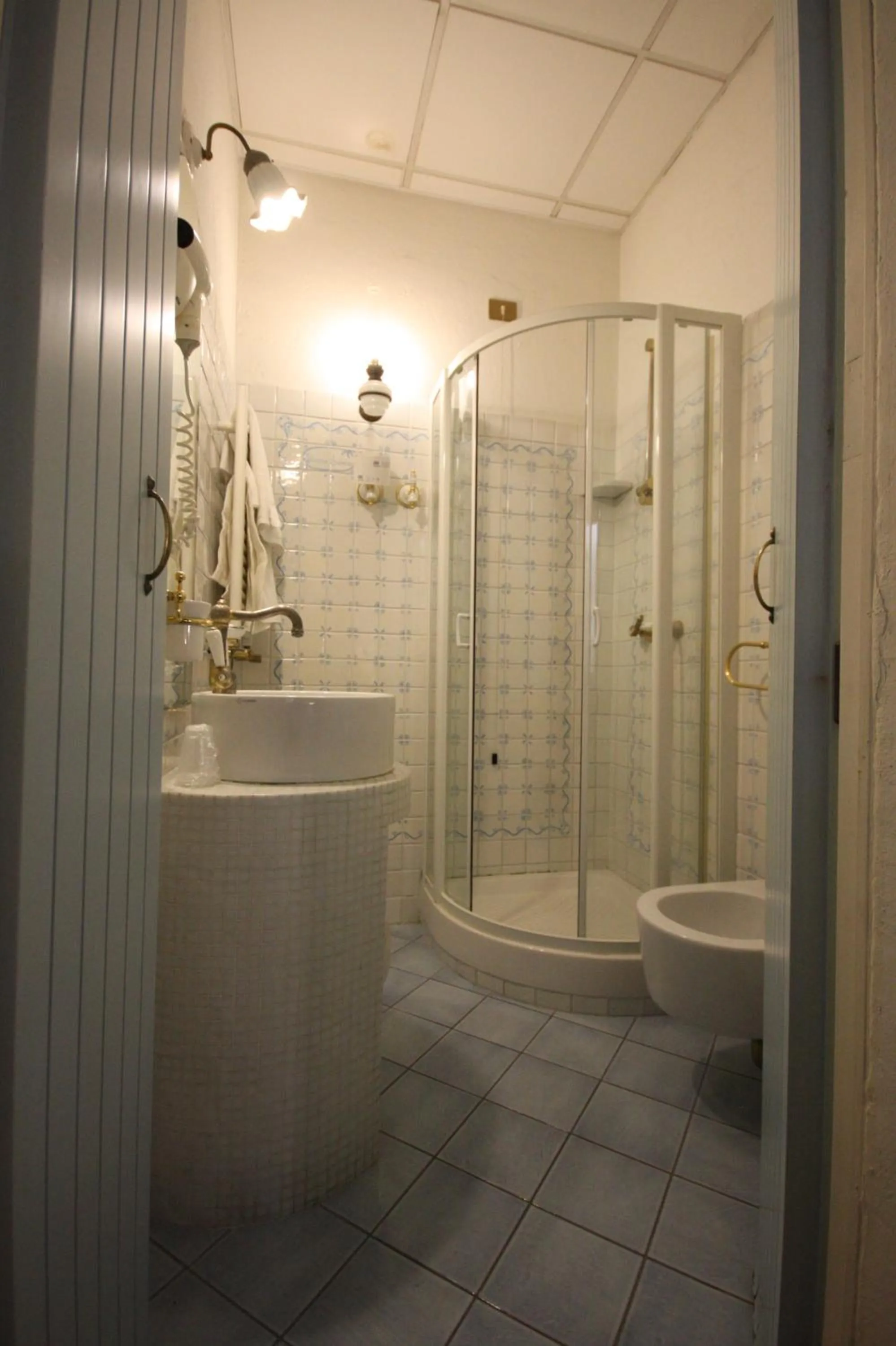 Bathroom in Hotel Andreina