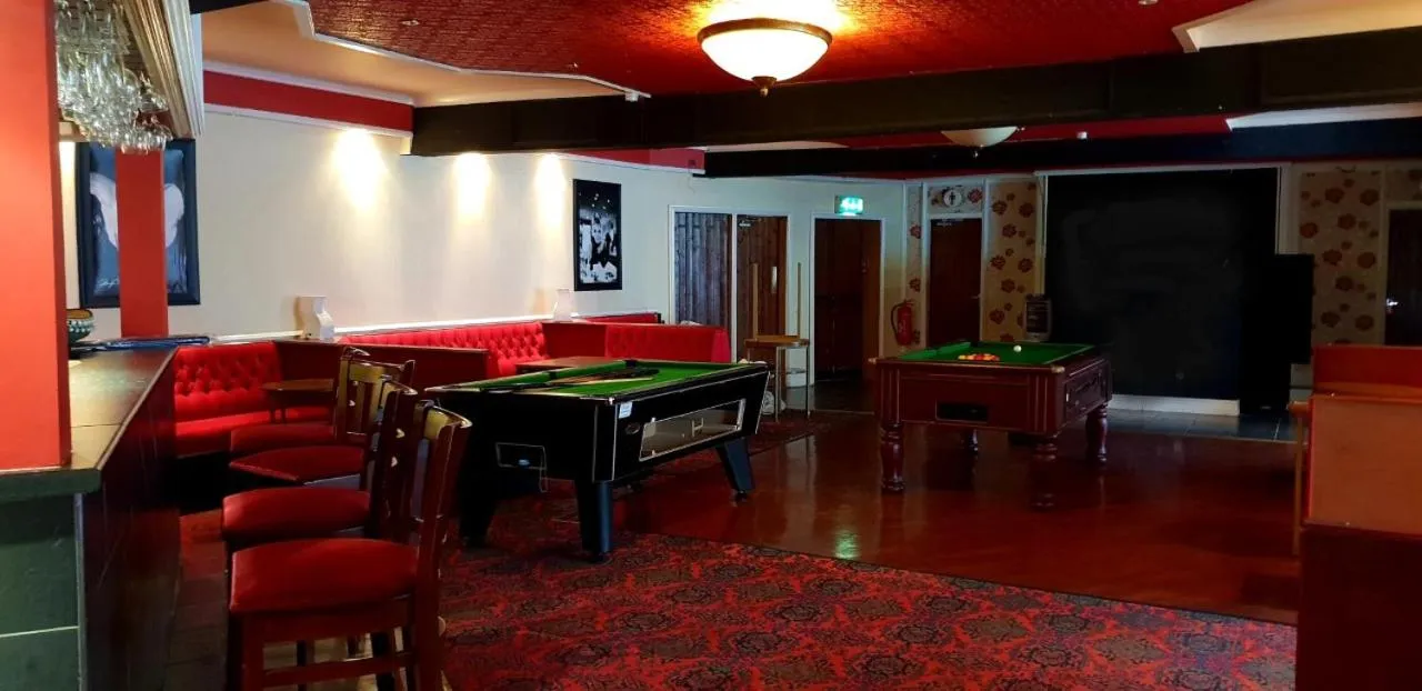 Lounge or bar, Billiards in Hotel Avano - Pleasure Beach