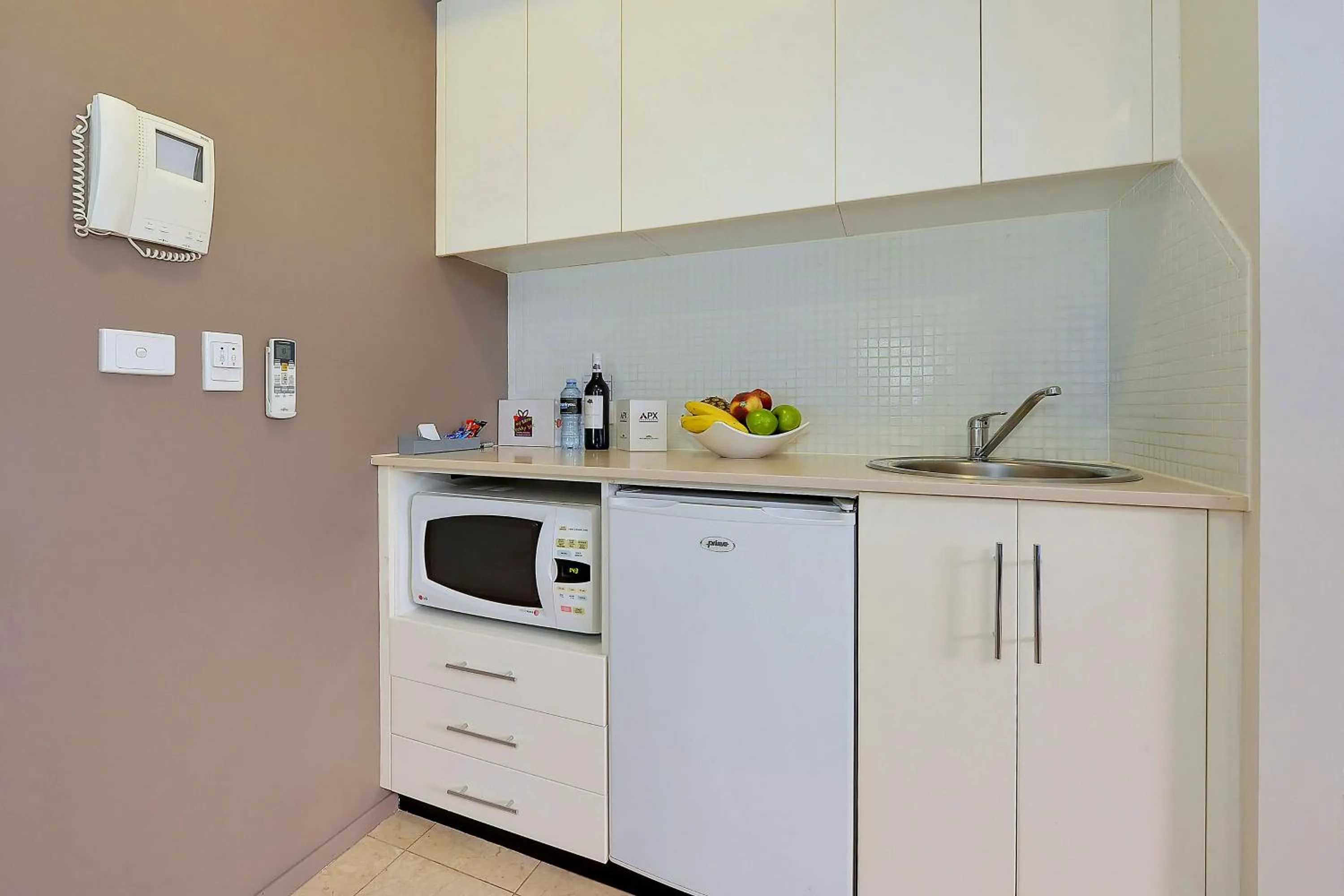 Kitchen or kitchenette in APX Darling Harbour