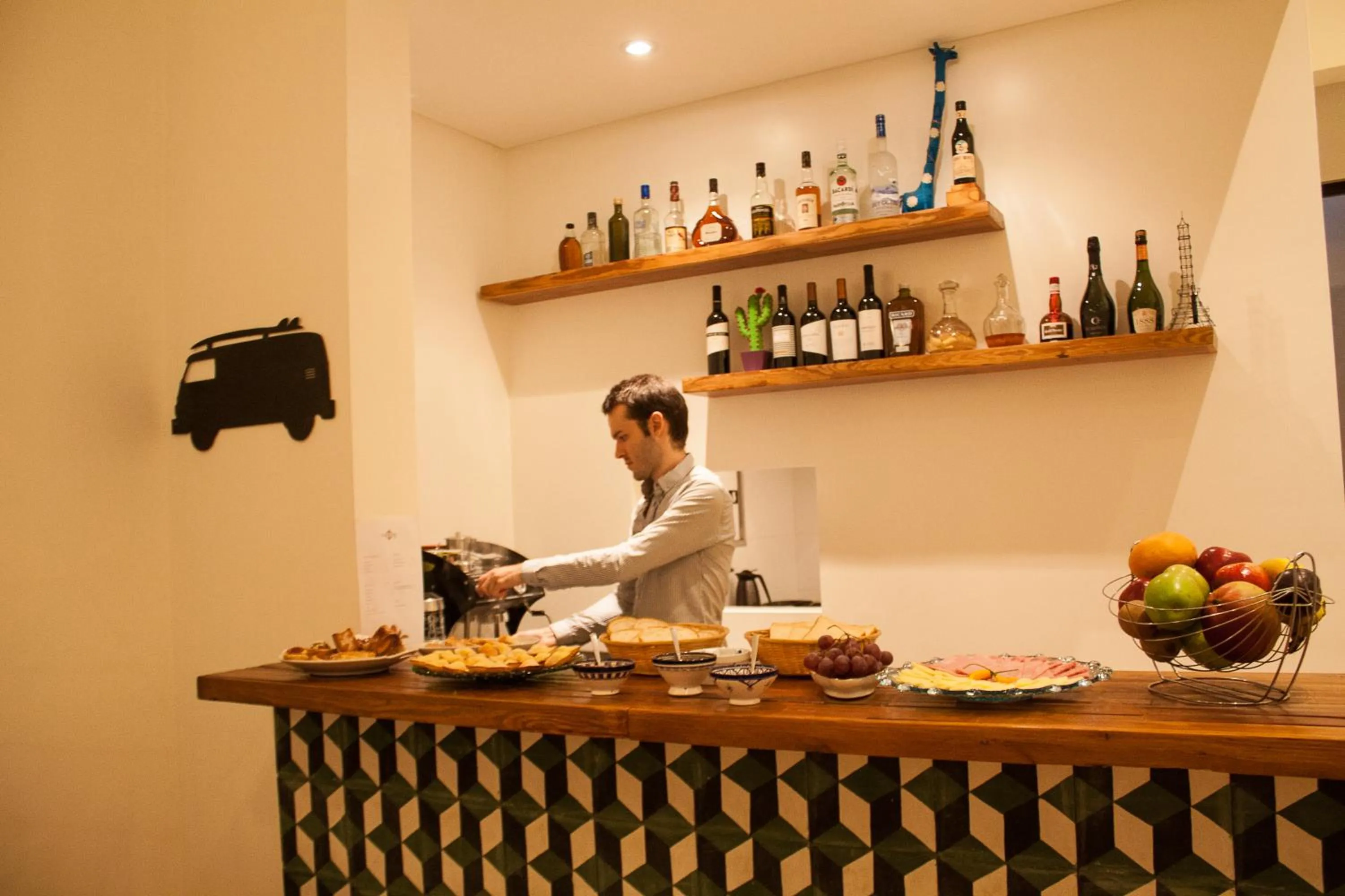 Lounge or bar in L'Adresse Hôtel Boutique