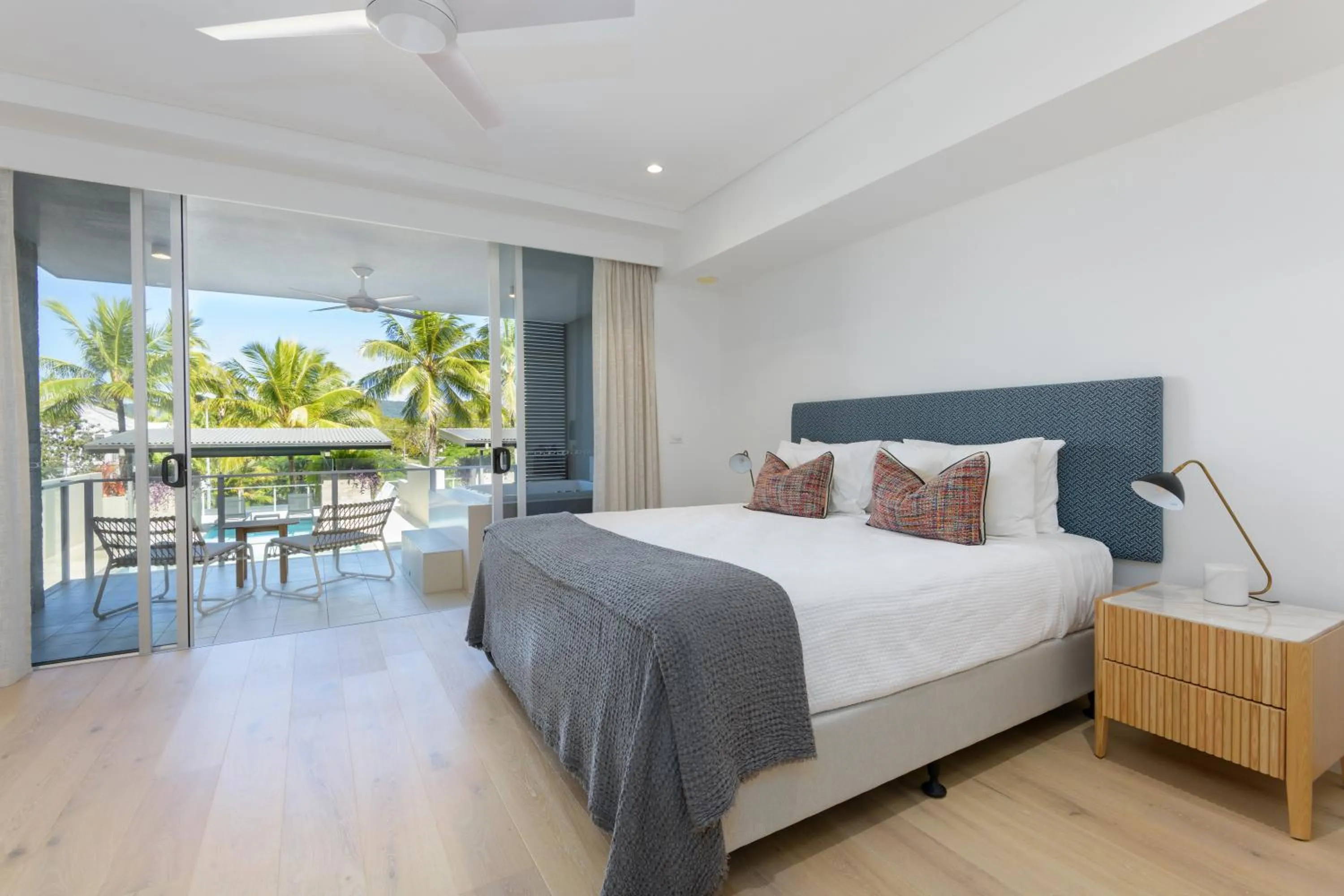 Bed in Coconut Grove