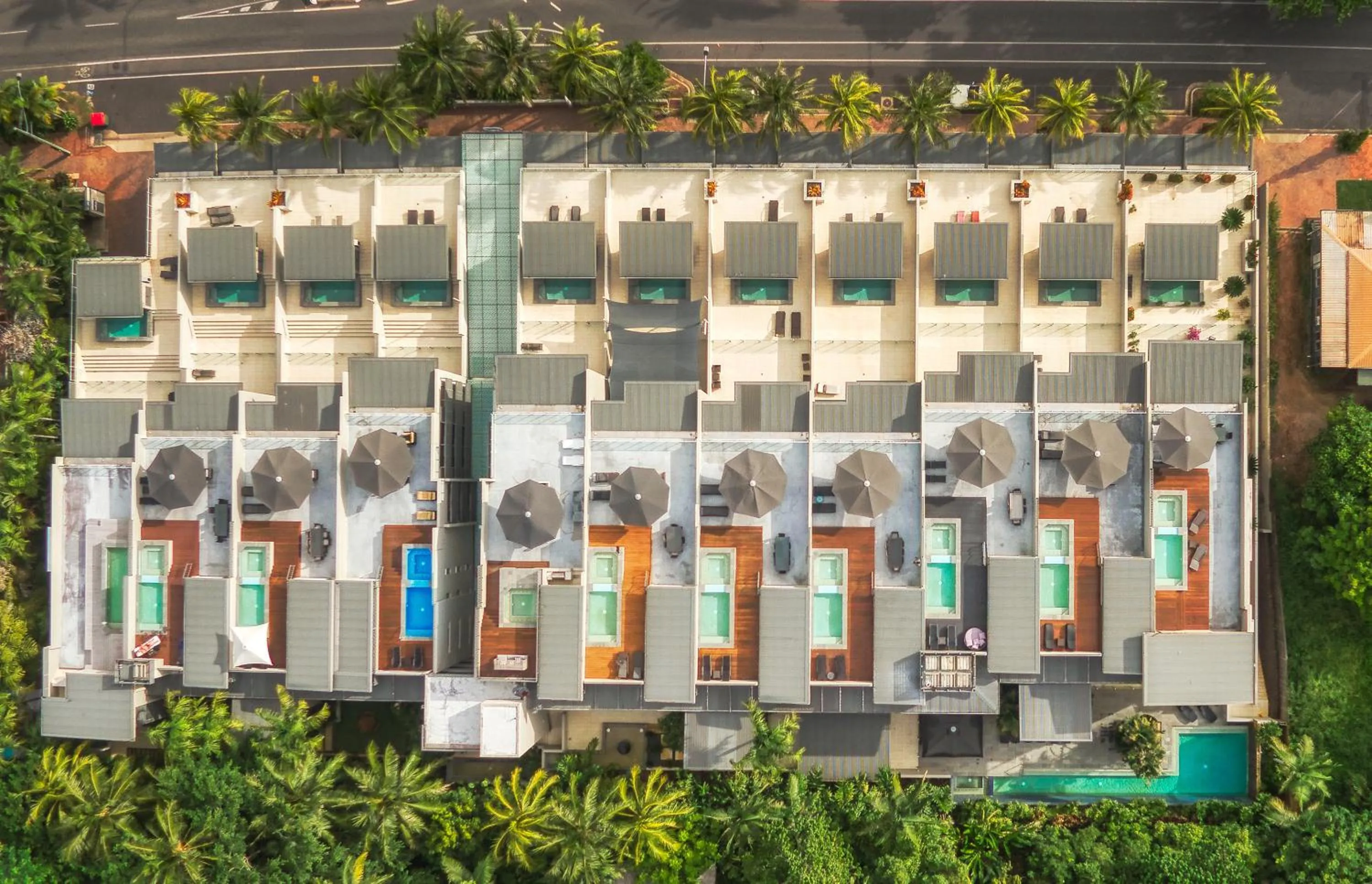 Property building in Coconut Grove