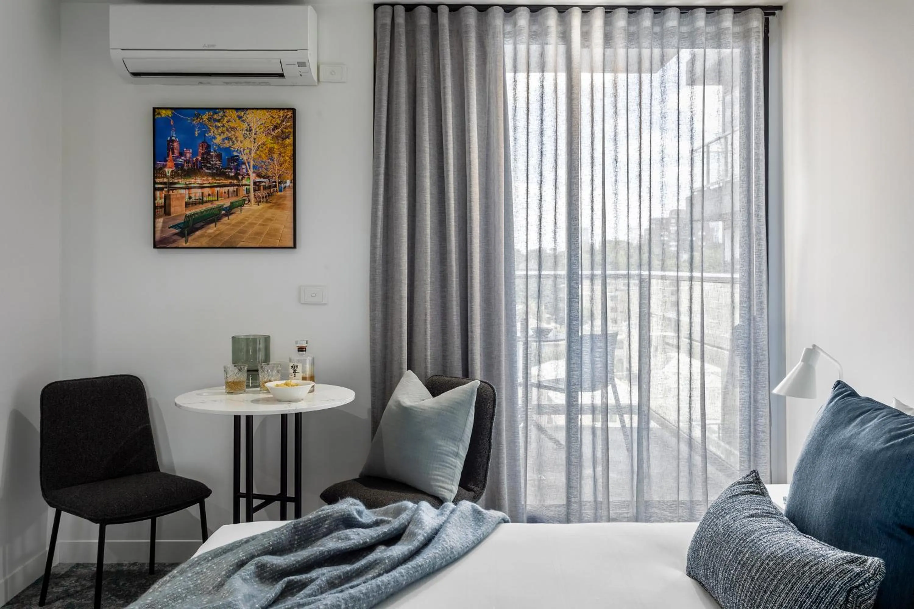 Bed in Punthill South Yarra Grand