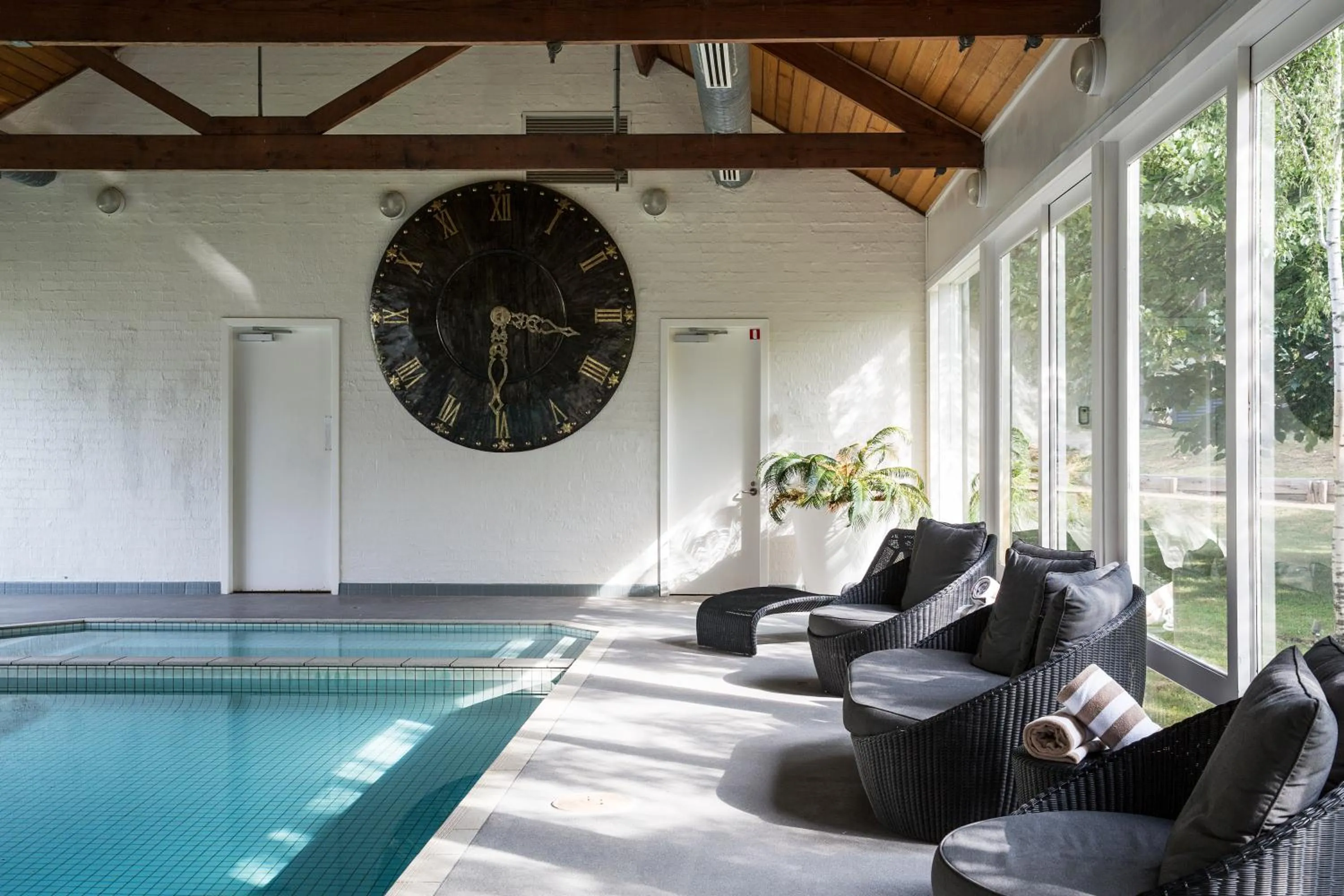 Swimming pool in Lancemore Lindenderry Red Hill