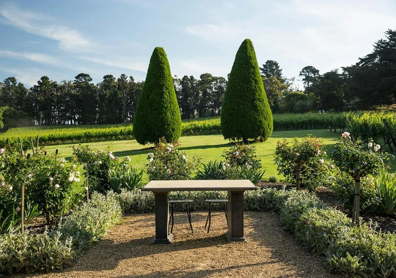 Natural landscape in Lancemore Lindenderry Red Hill