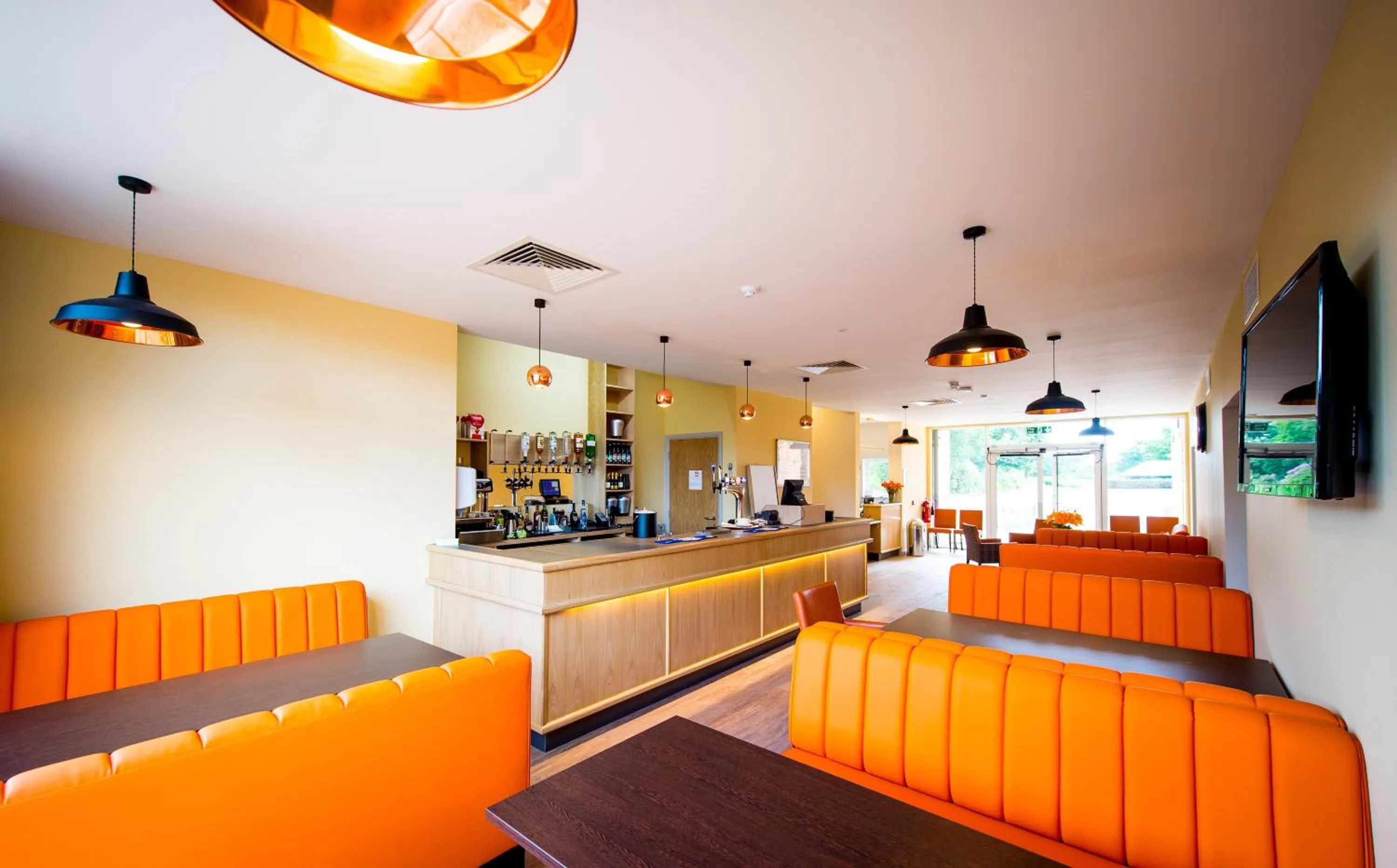 Food and drinks in The Lodge At Perth Racecourse