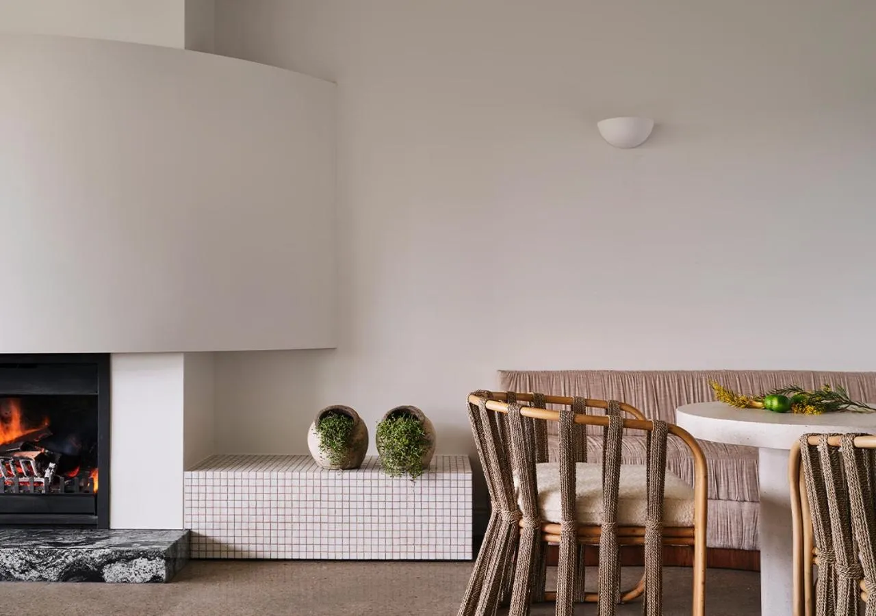 Seating area in Lancemore Milawa