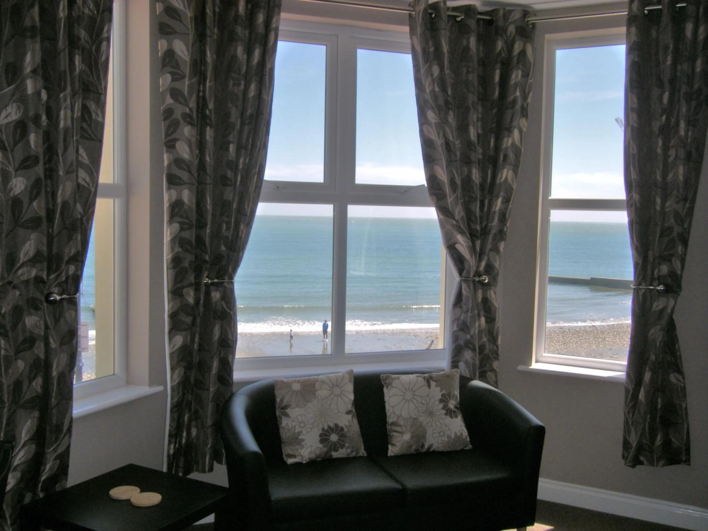 Bedroom in shoreside inn
