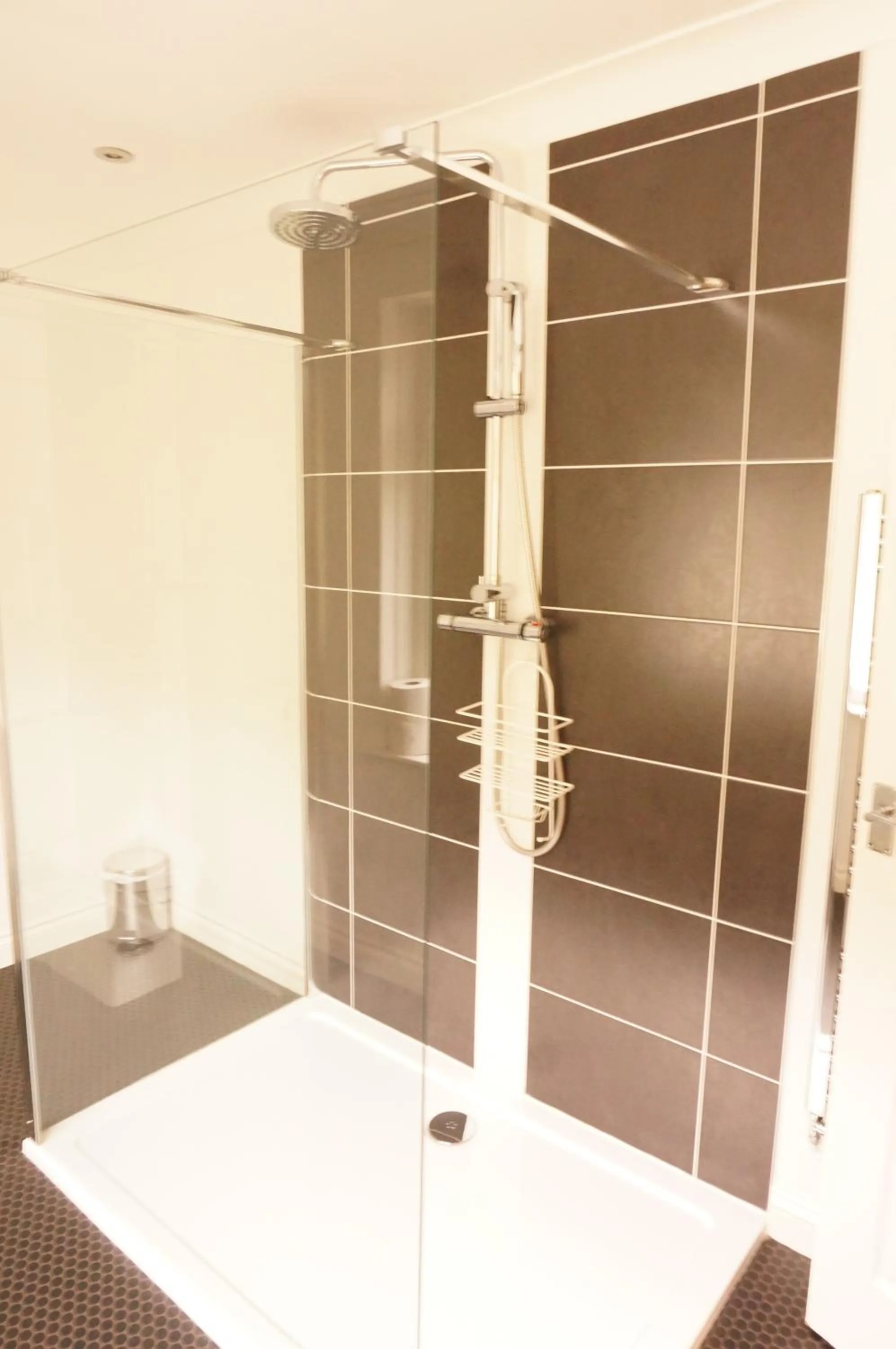 Shower in shoreside inn