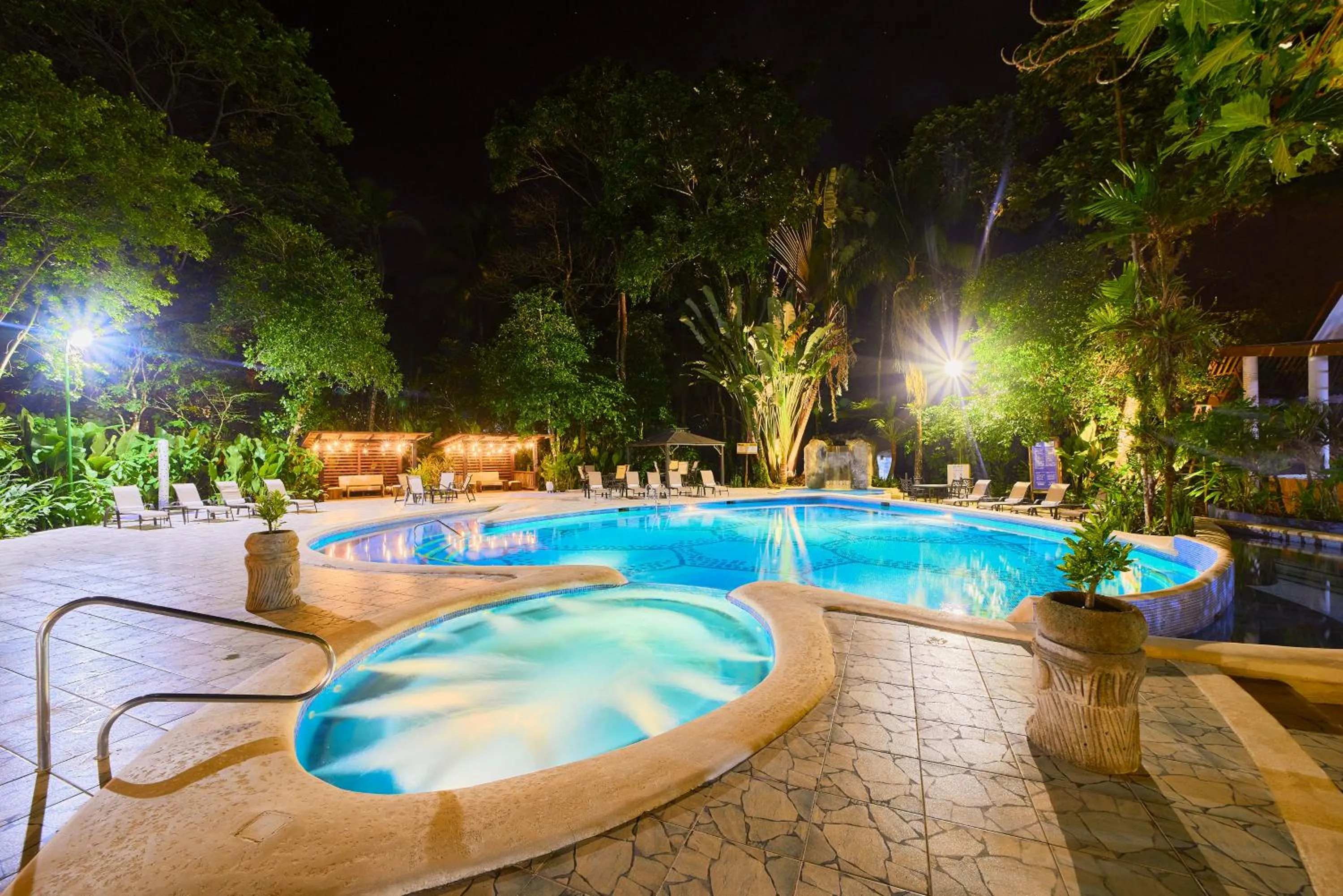 Night in Aninga Lodge