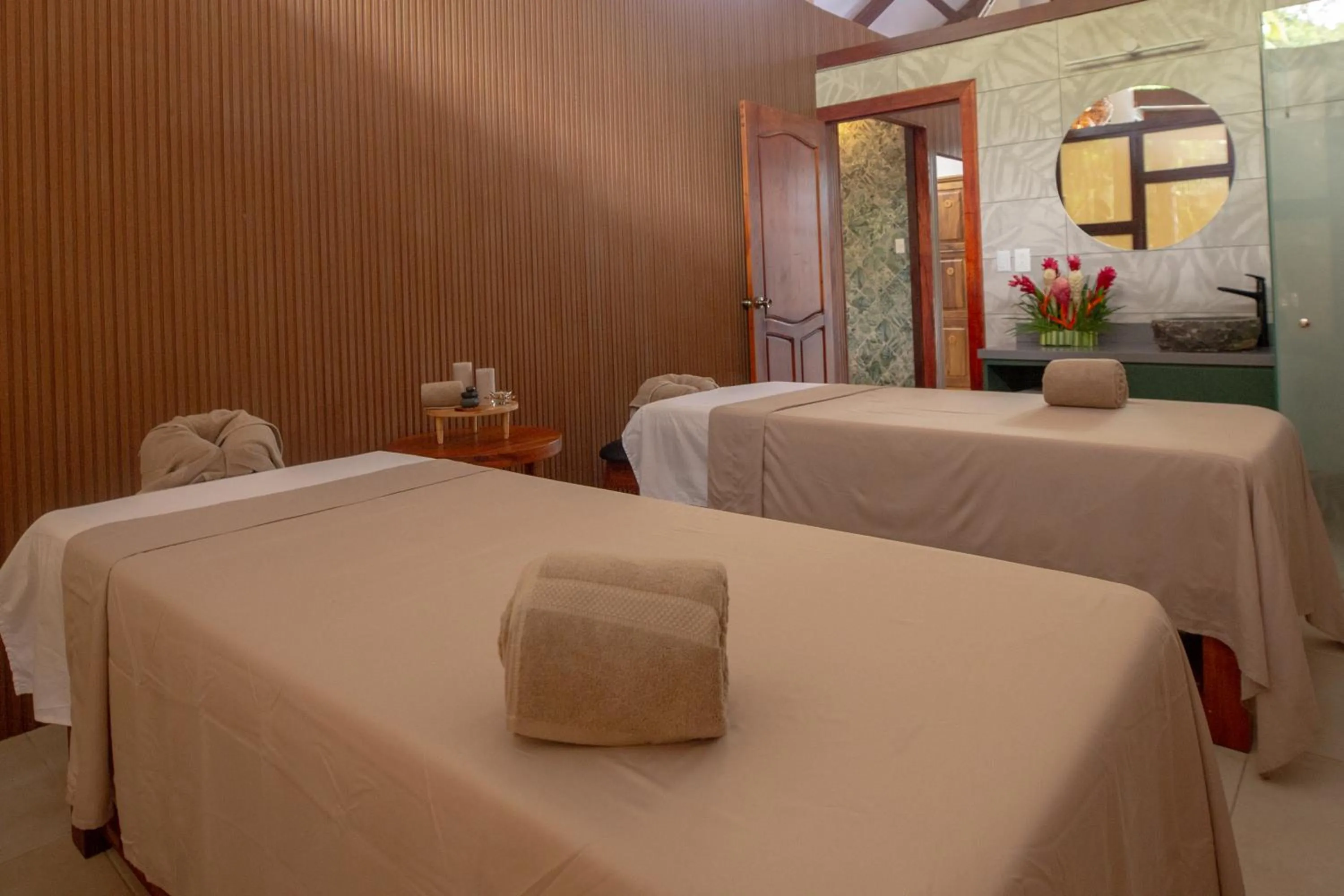 Spa and wellness centre/facilities in Aninga Lodge