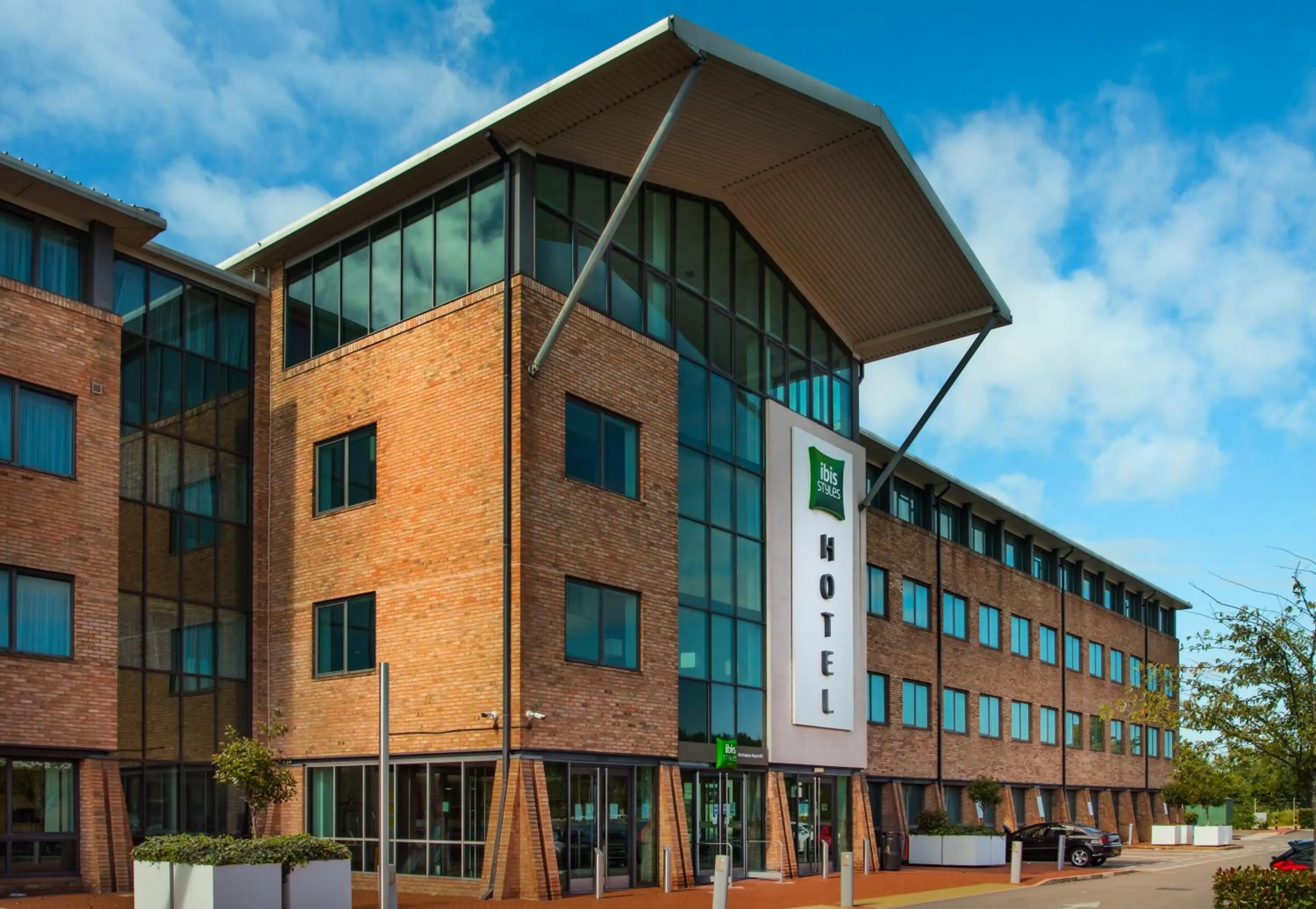 Facade/entrance in ibis Styles Birmingham NEC & Airport