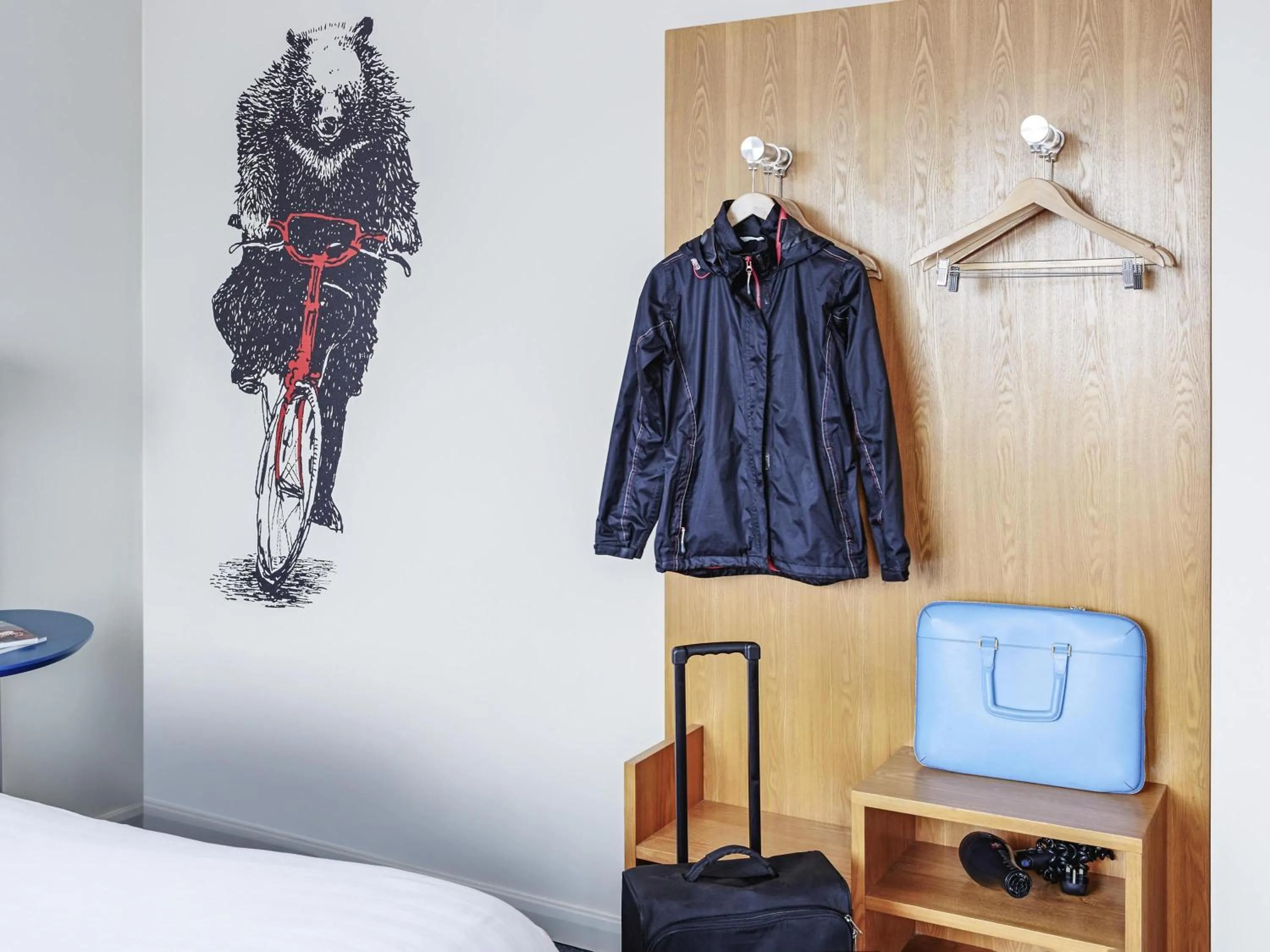 Bedroom in ibis Styles Birmingham NEC & Airport