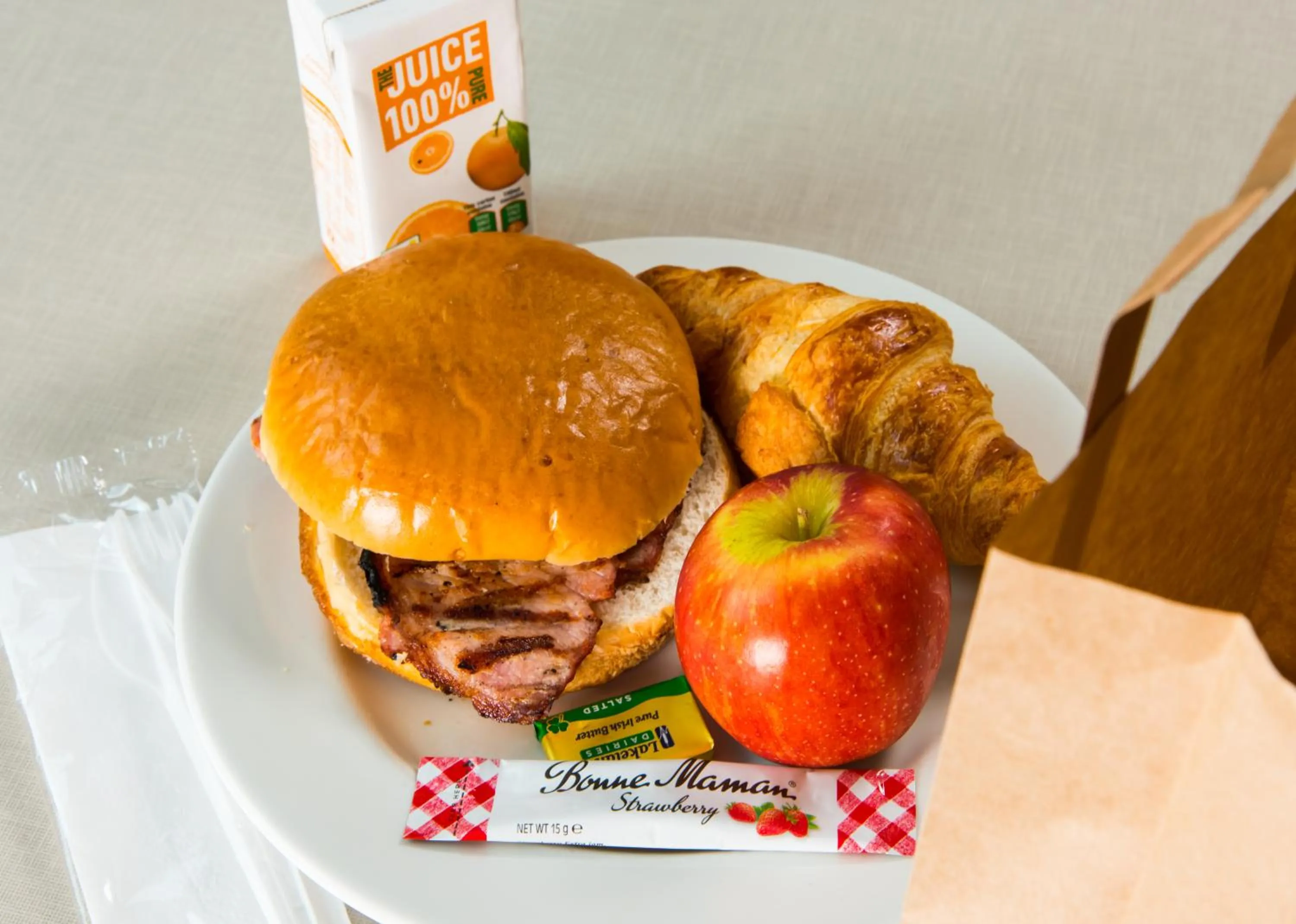 Food and drinks in ibis Styles Birmingham NEC & Airport