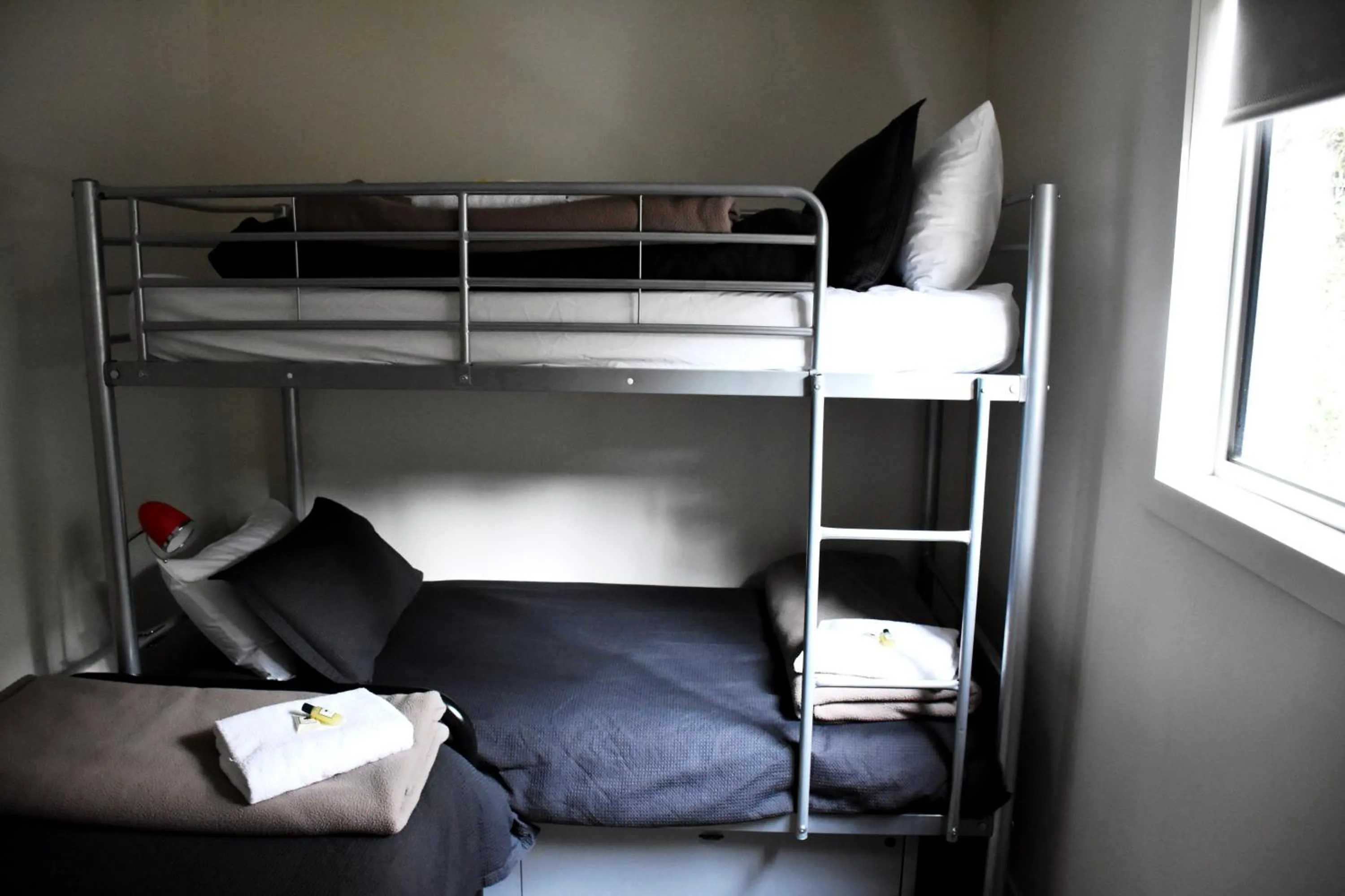 Day, Bed in Tahune AirWalk Cabin and Lodge