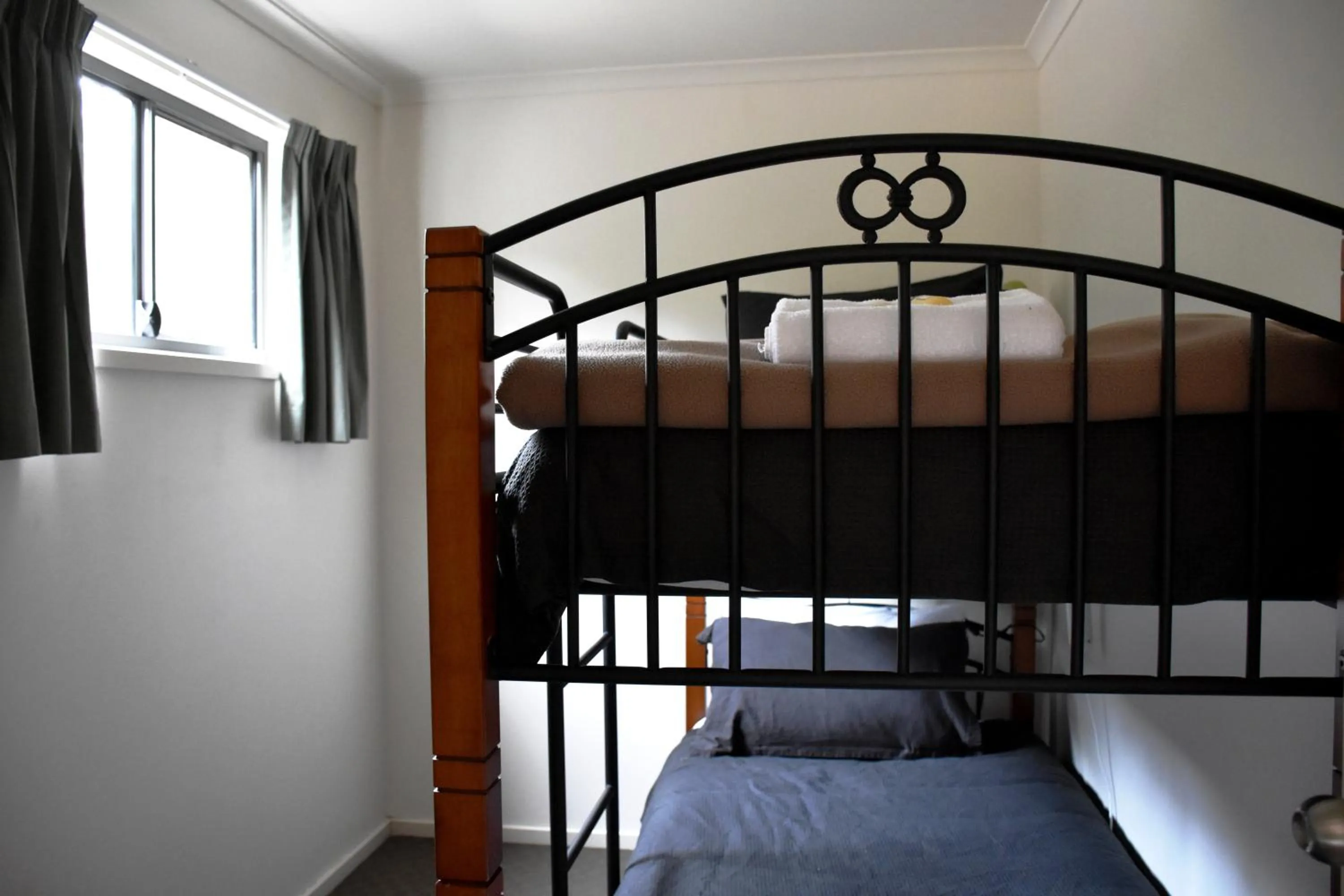 bunk bed, Bed in Tahune AirWalk Cabin and Lodge