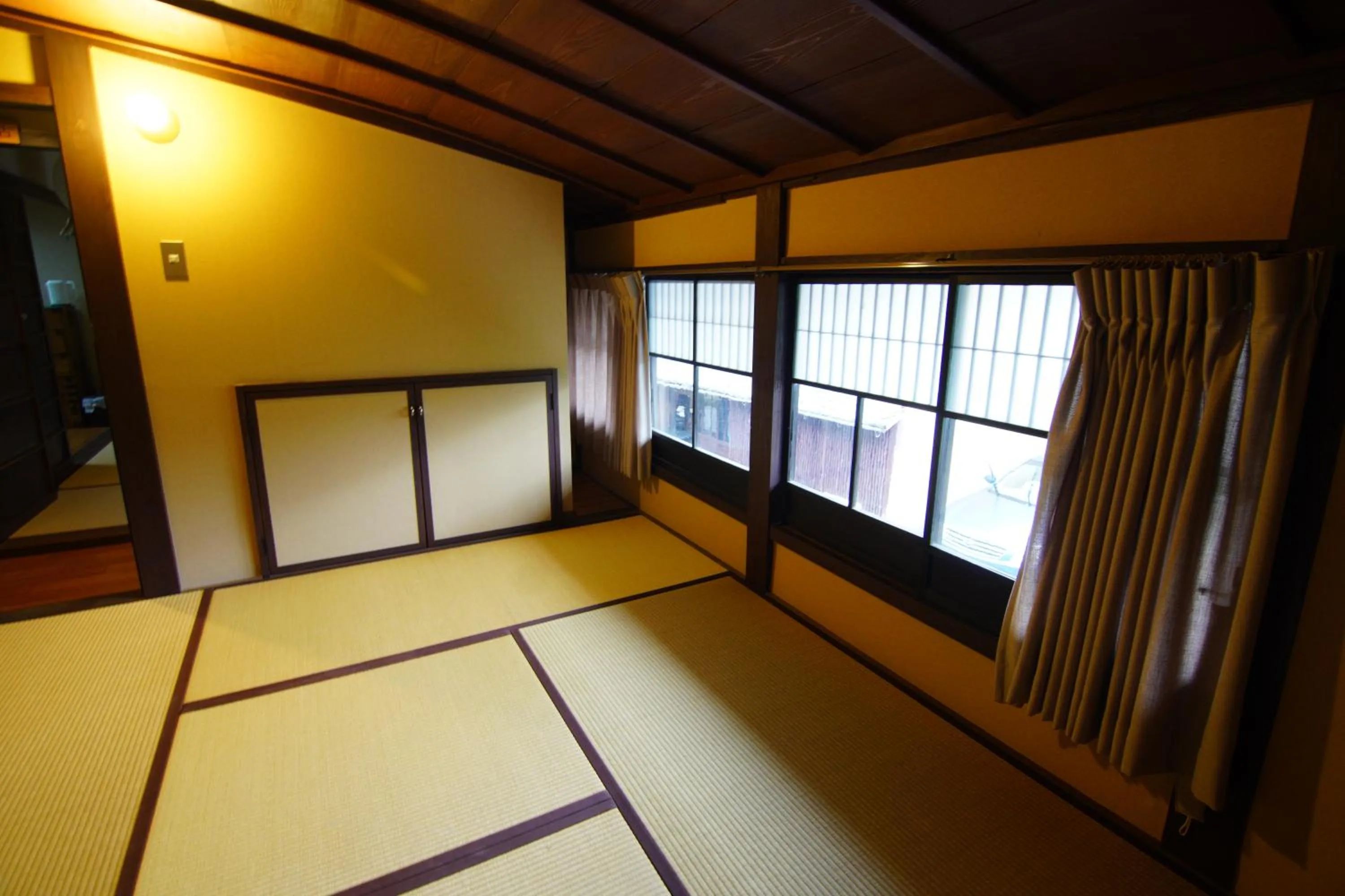 Bed in Honmachi Juku