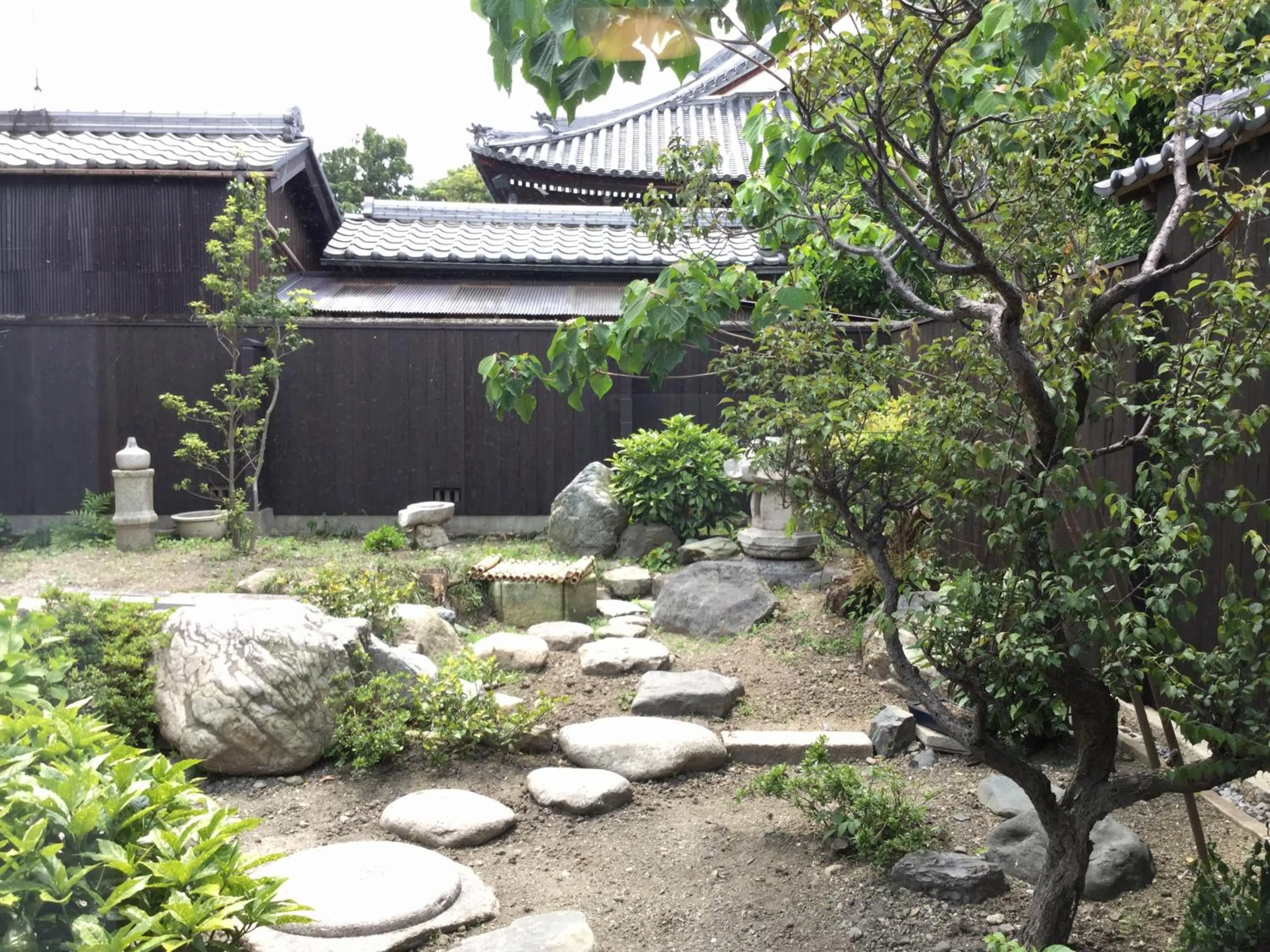 Garden in Honmachi Juku