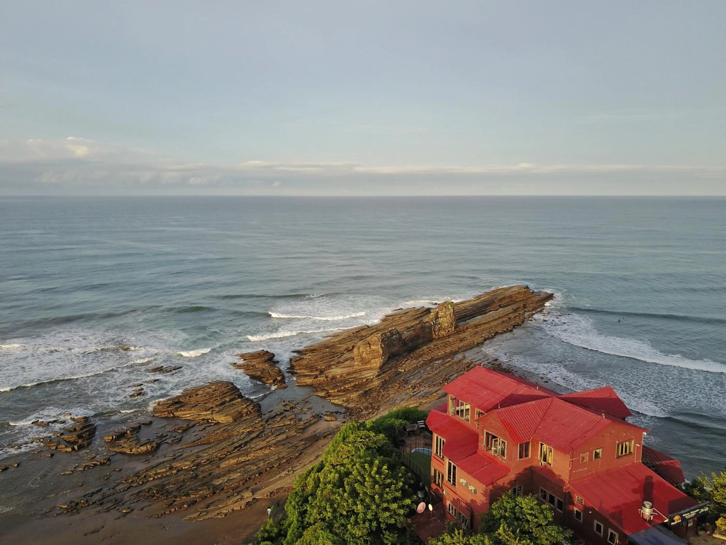 Property building in Magnific Rock - Surf Resort & Yoga Retreat Nicaragua