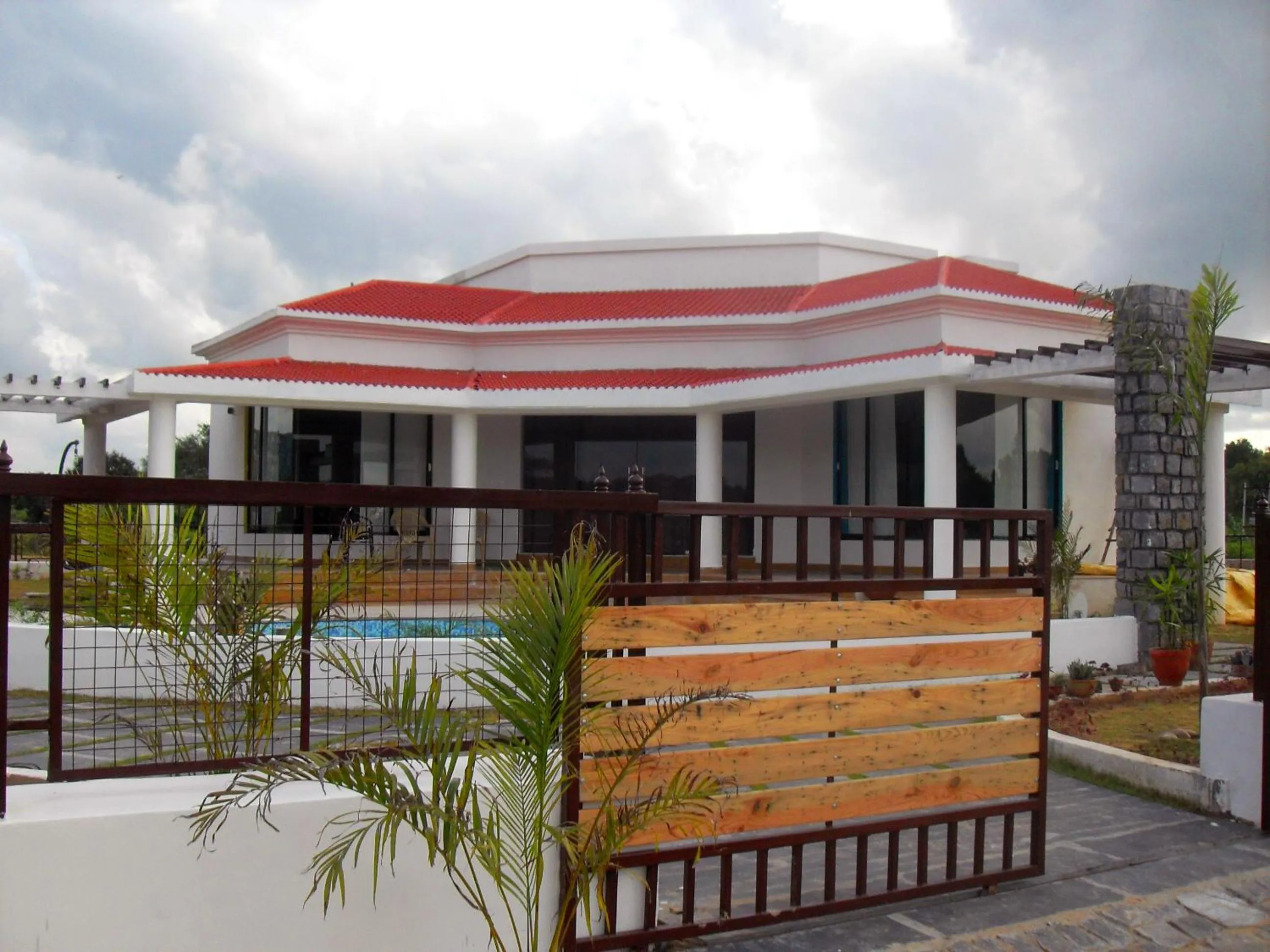 Property building in Riverarch Greenfields Resort