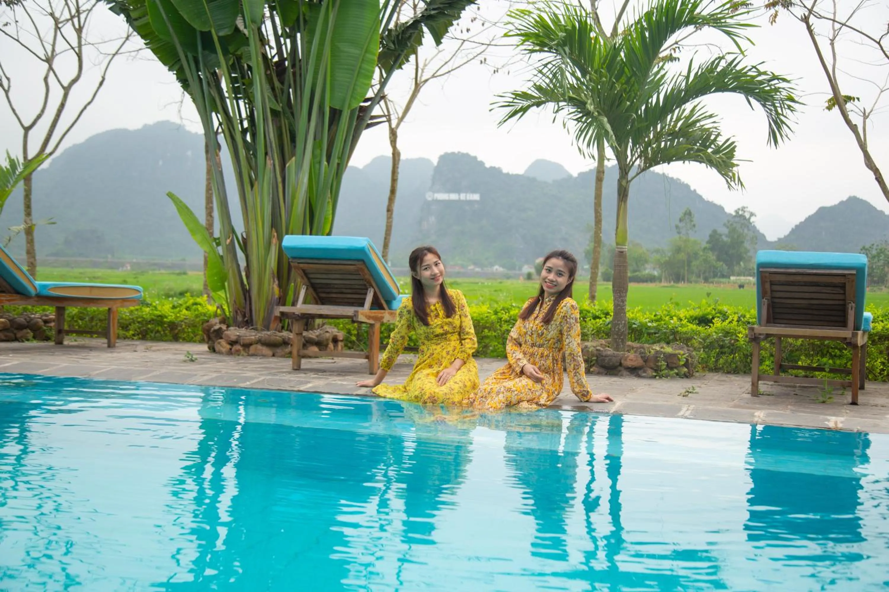 Guests in Jungle Boss Travel Lodge