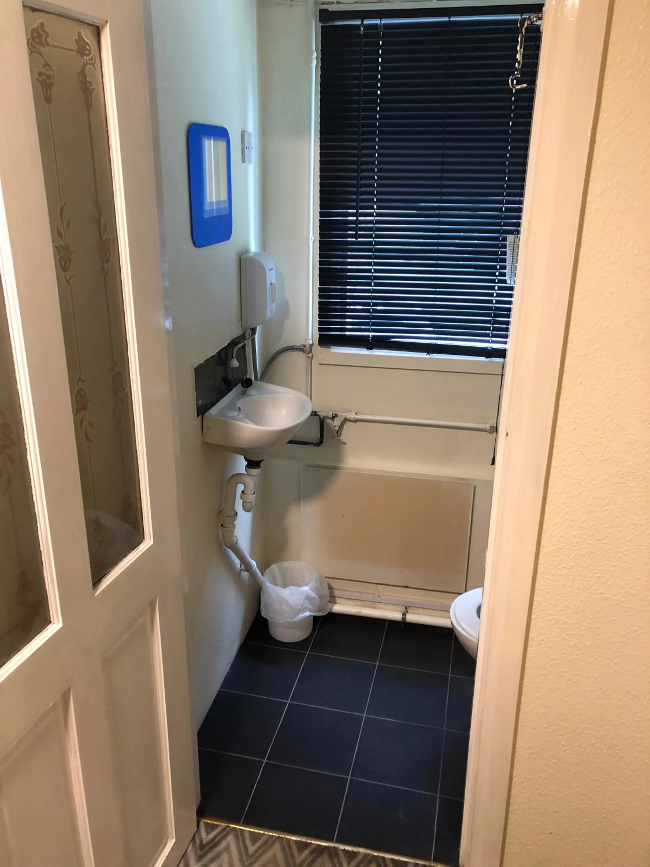 Toilet in Charde Guest House