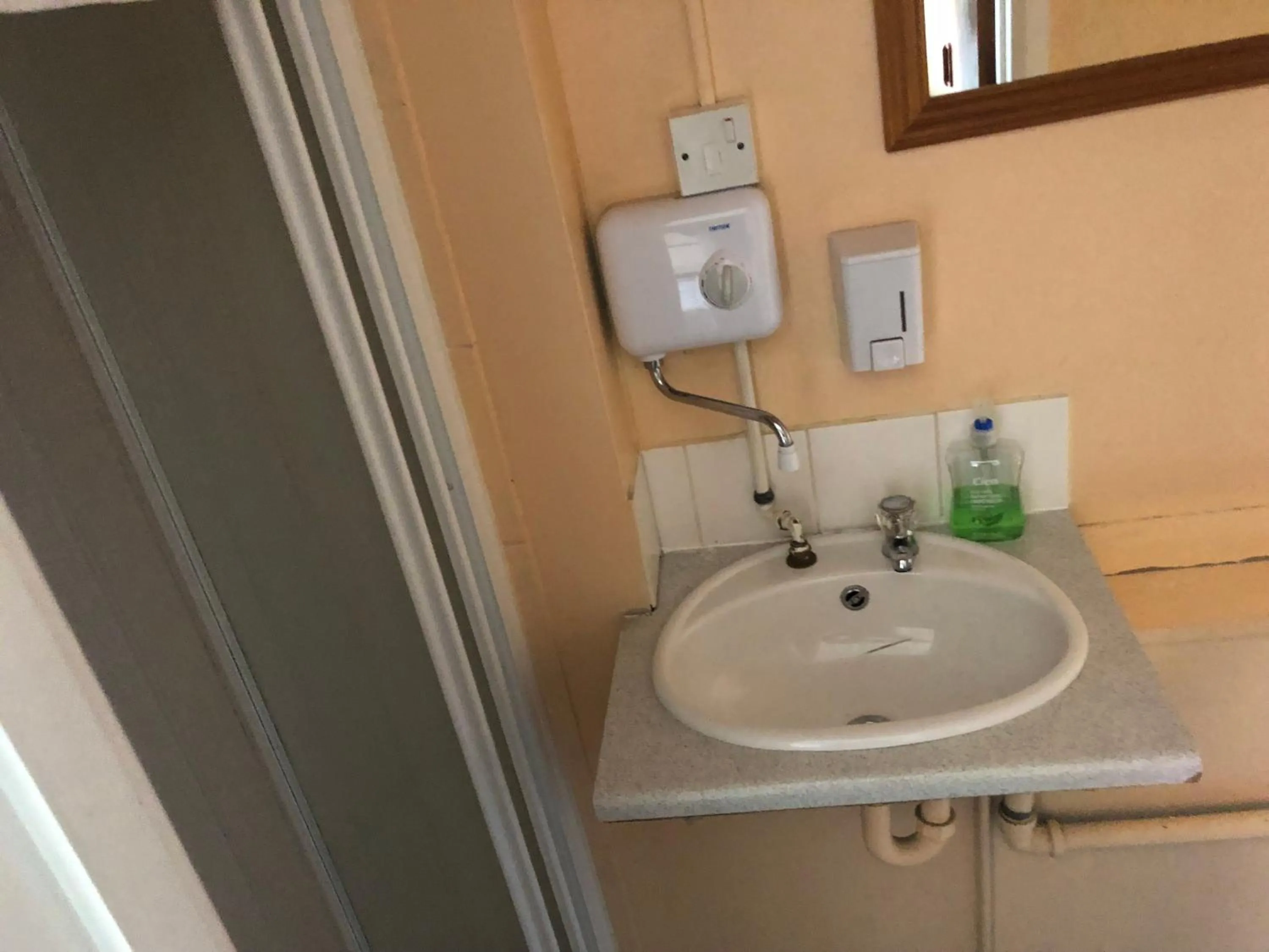 Bathroom in Charde Guest House