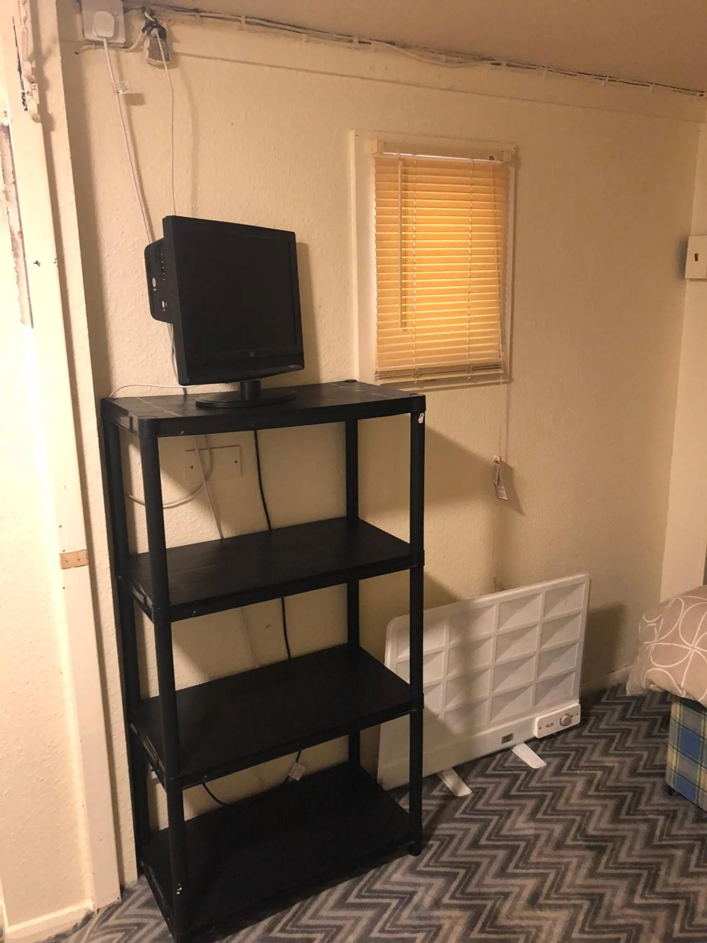 TV and multimedia, Bed in Charde Guest House