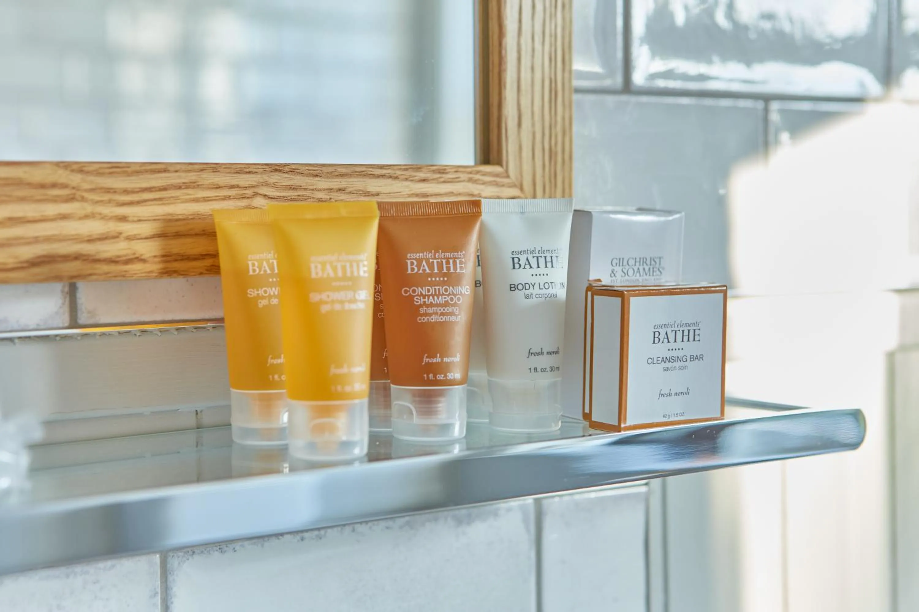 Bathroom in Anglesey Arms Hotel