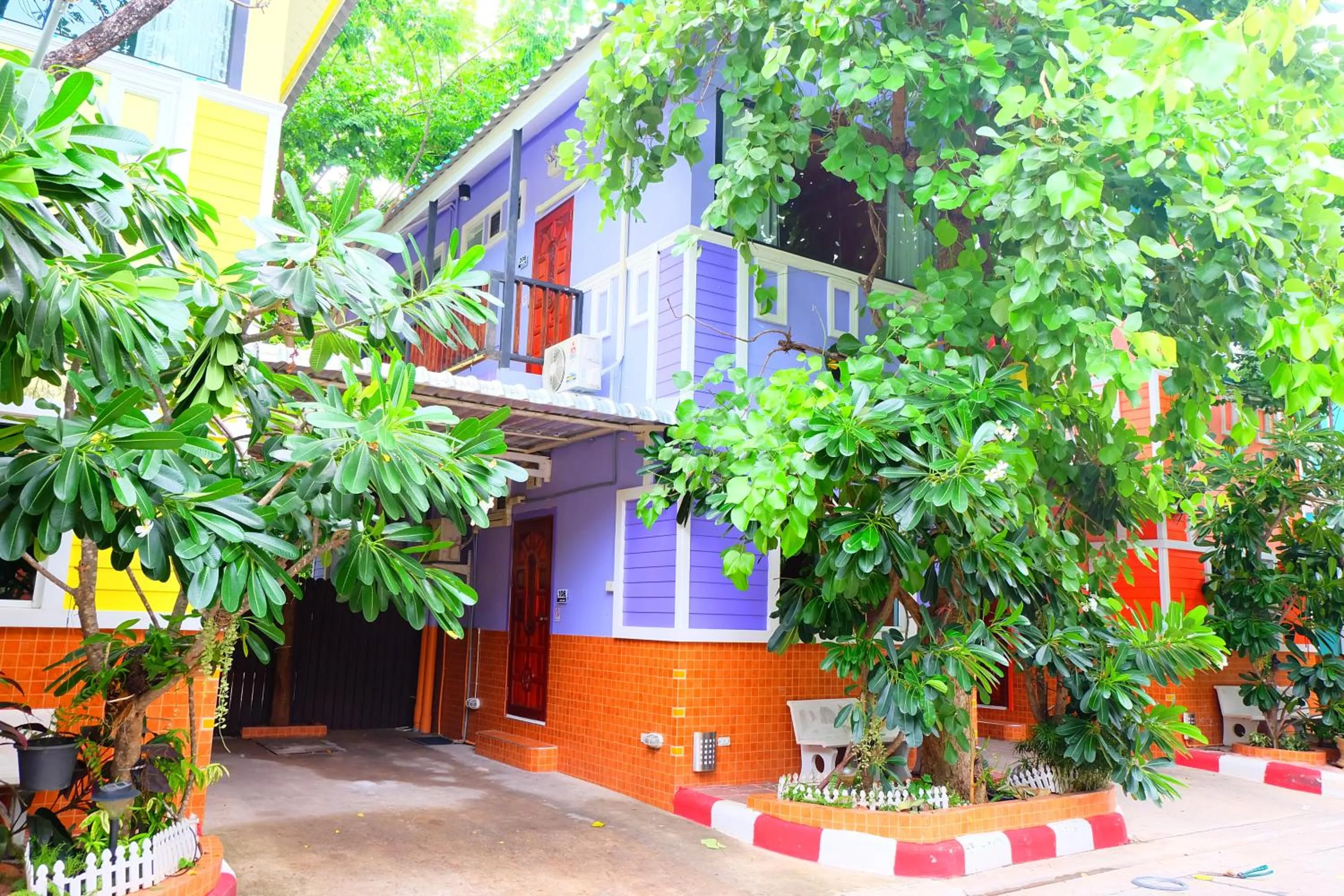 Garden in Rak Kun Resort 2