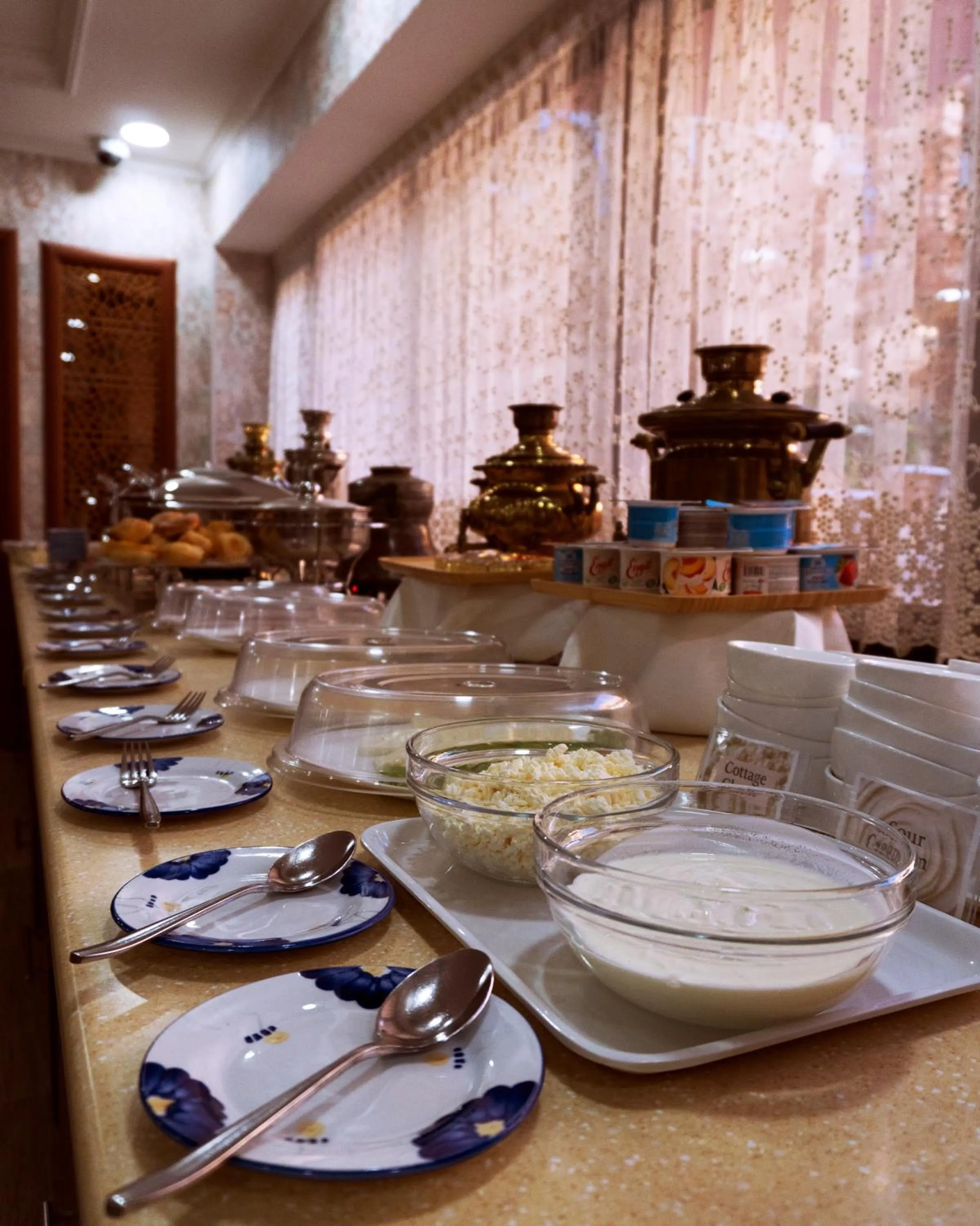 Food in Omar Khayyam Hotel
