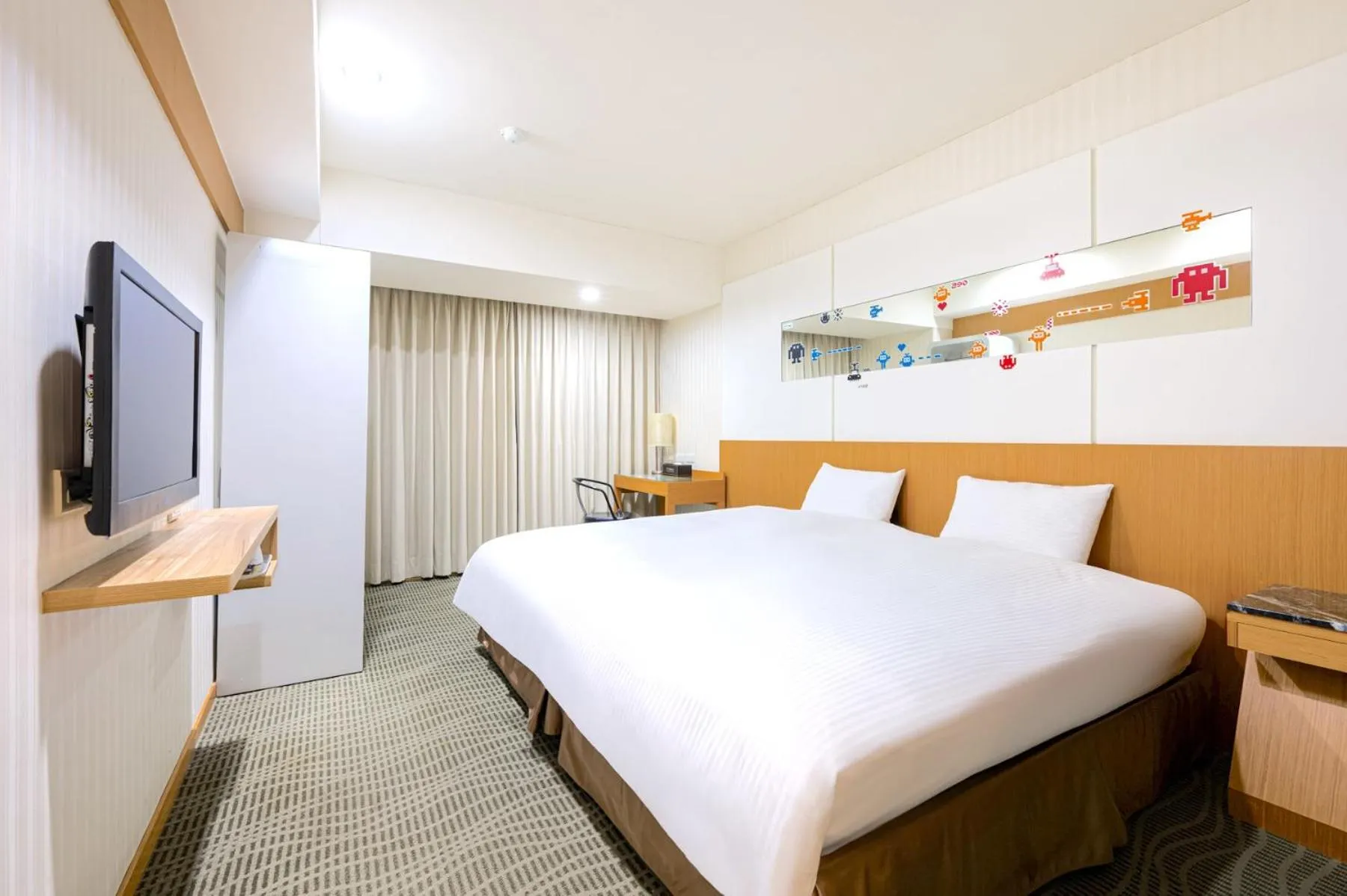 Photo of the whole room, Bed in Sunny Hotel