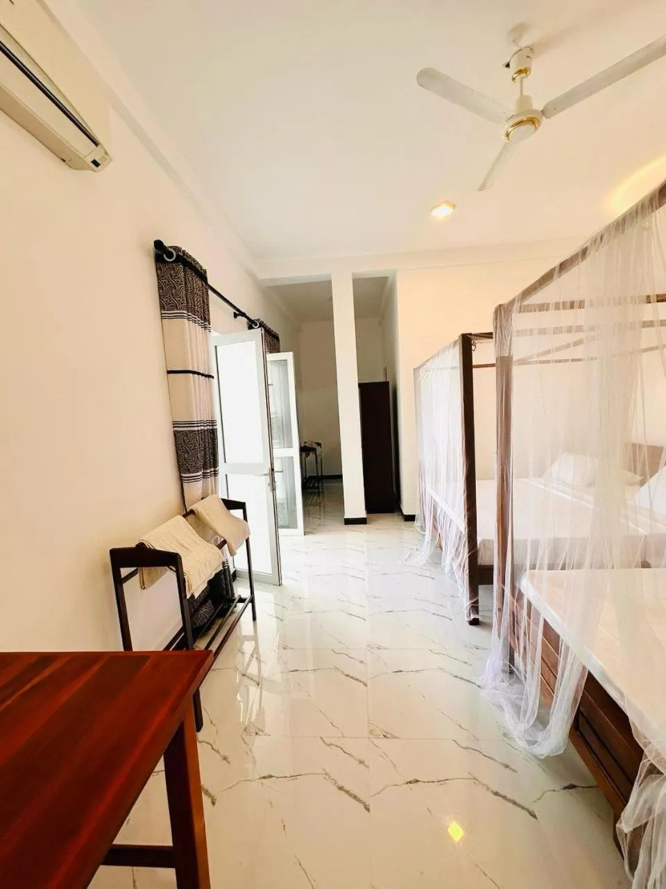 Bedroom, Bed in Garden Beach Hotel