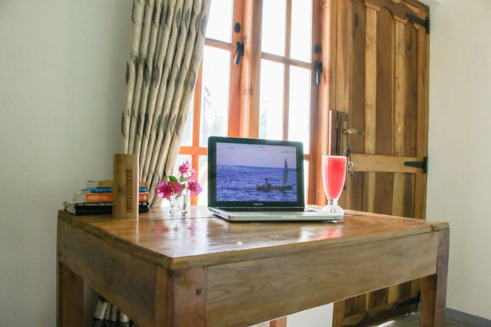 TV and multimedia in Garden Beach Hotel