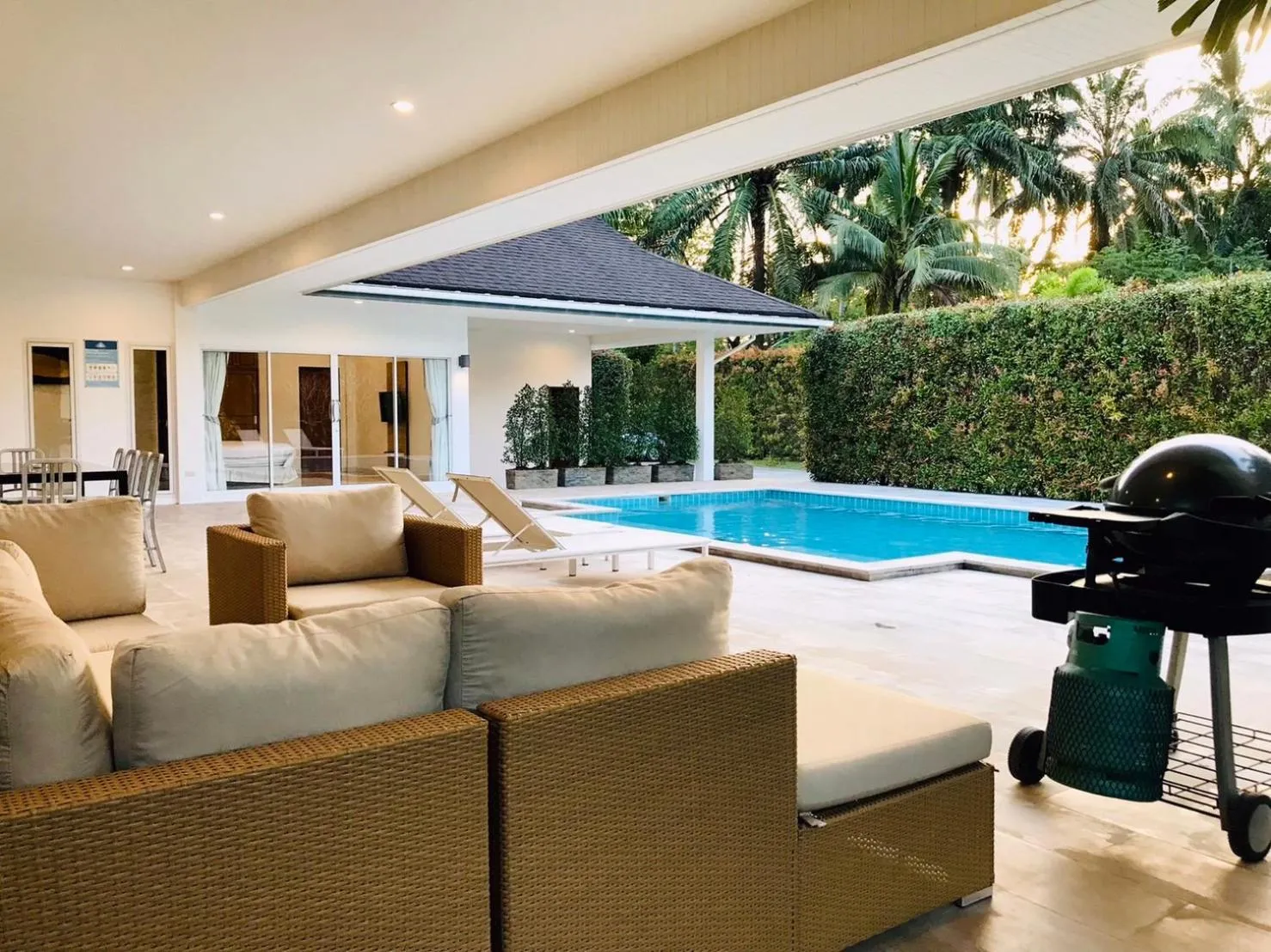 Swimming pool in Baan Anna