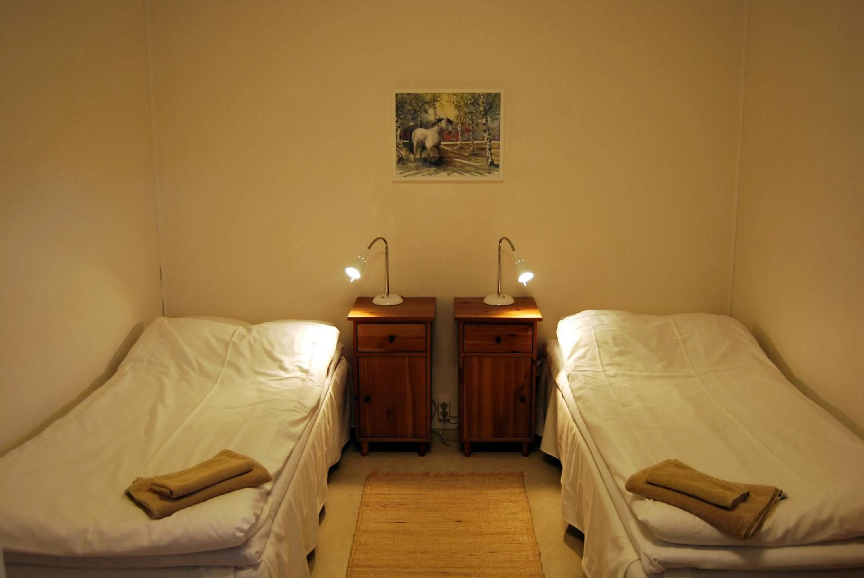 Photo of the whole room, Bed in Hillesgården