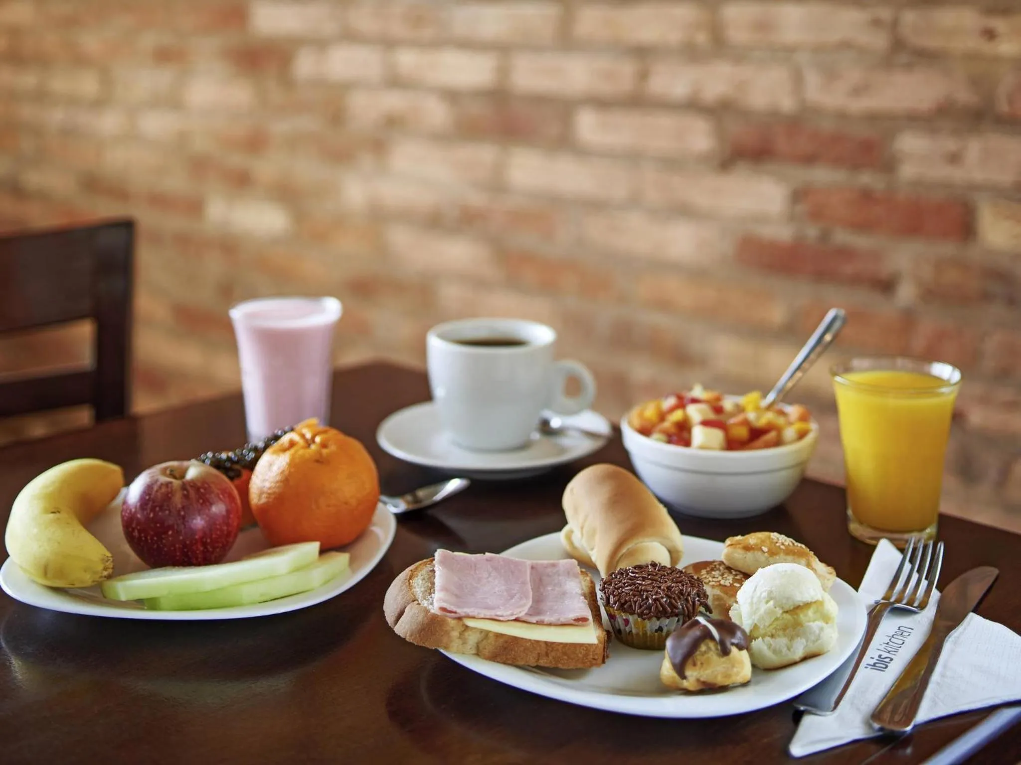 Breakfast in Ibis São Carlos