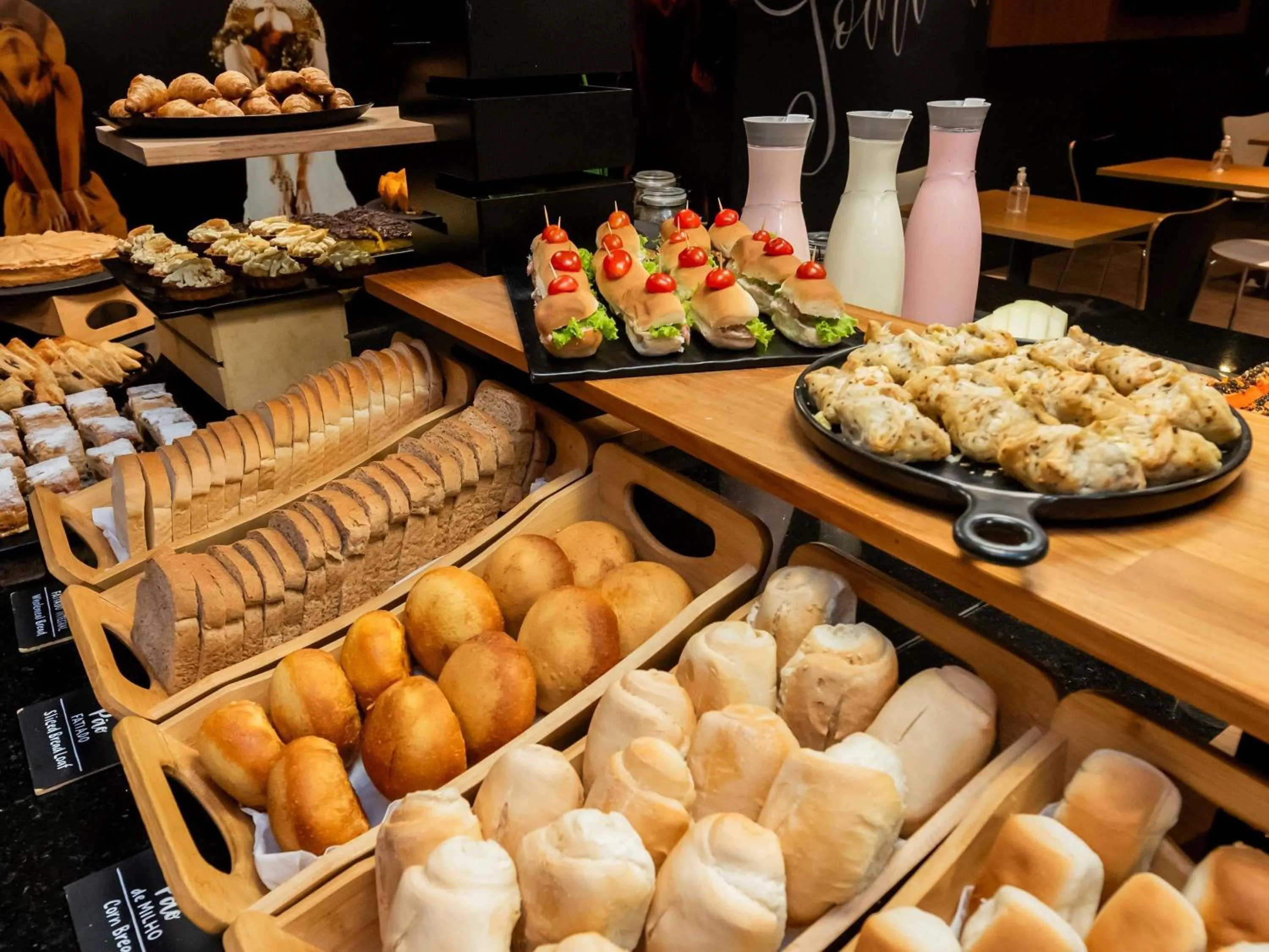 Breakfast in ibis Joinville