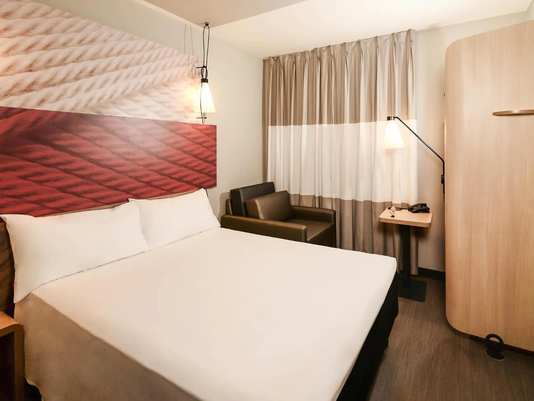 Bedroom, Bed in ibis Campo Grande